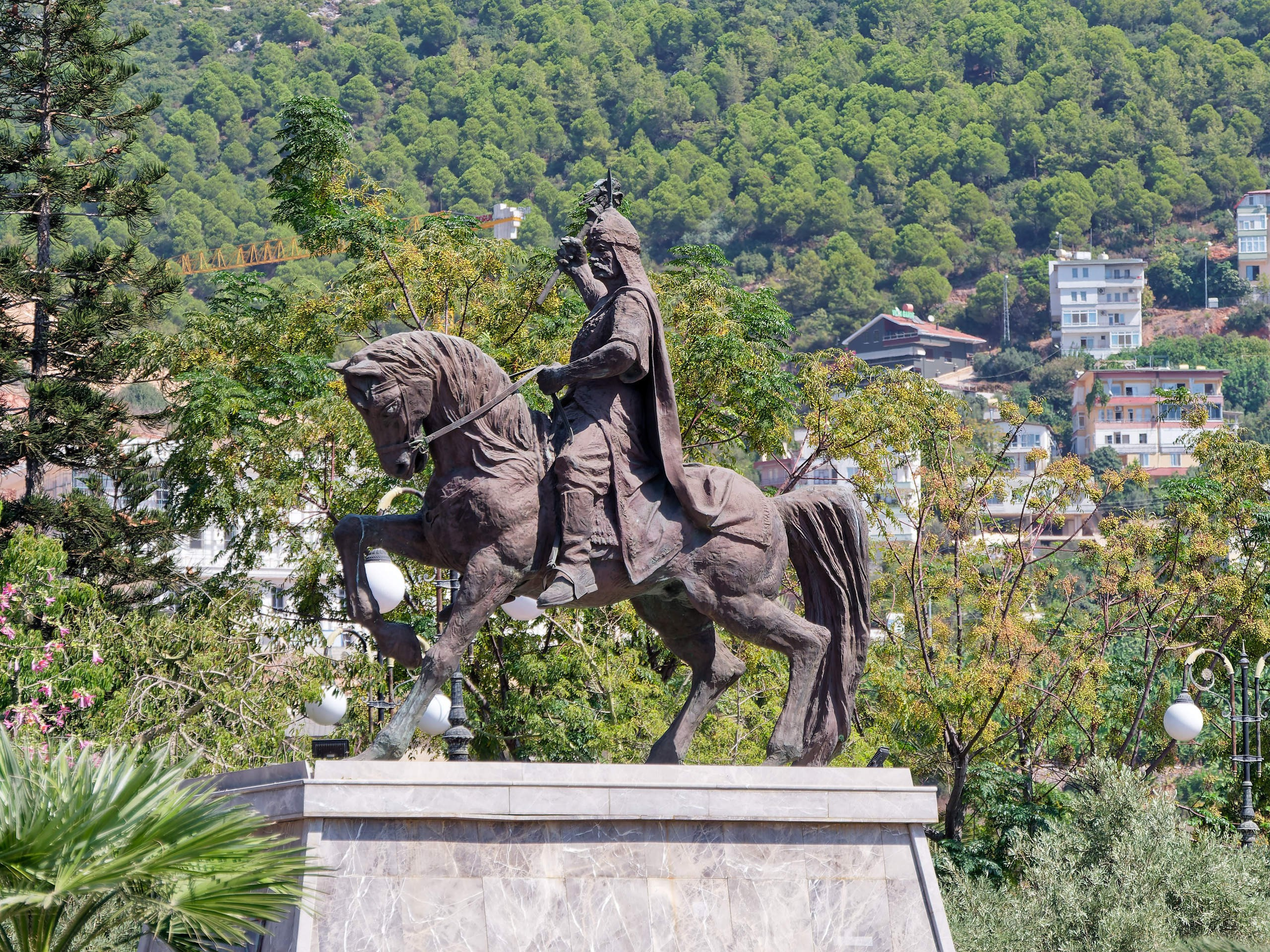 Алания 2025, город, стрит-фото. Избранные фотографии