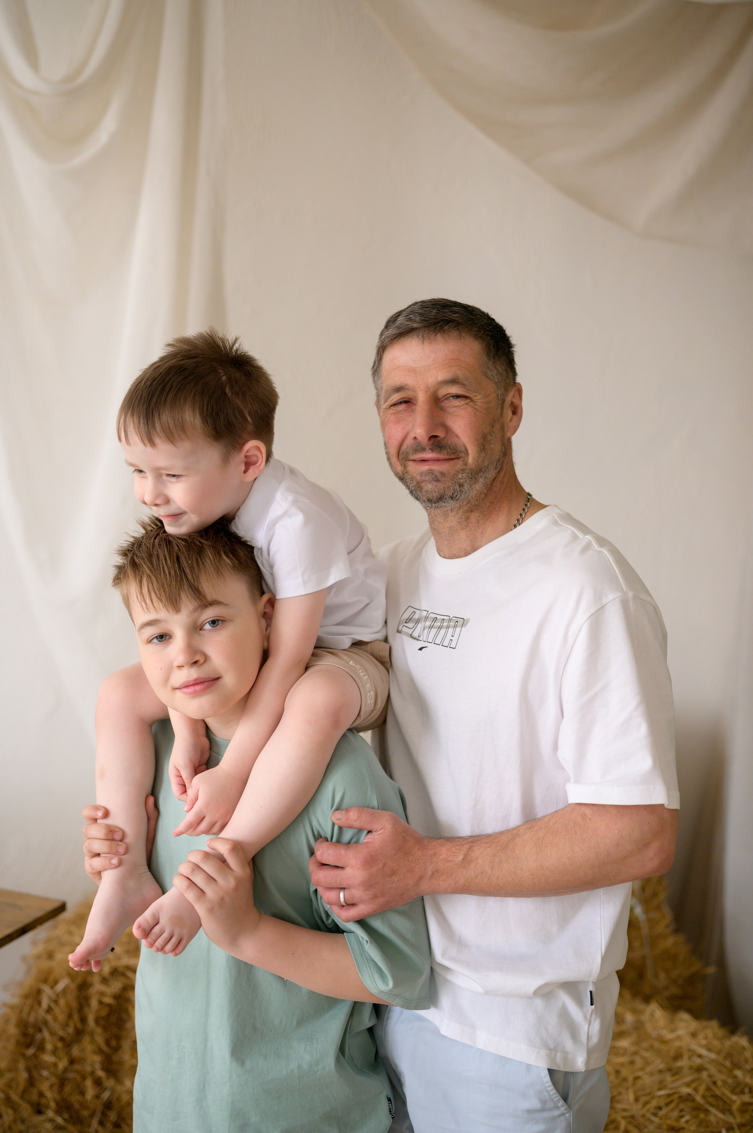 Фотостудия «Рояль» зал «Графика». Фотограф новорожденных, семейный детский в Тюмени Татьяна Морозова