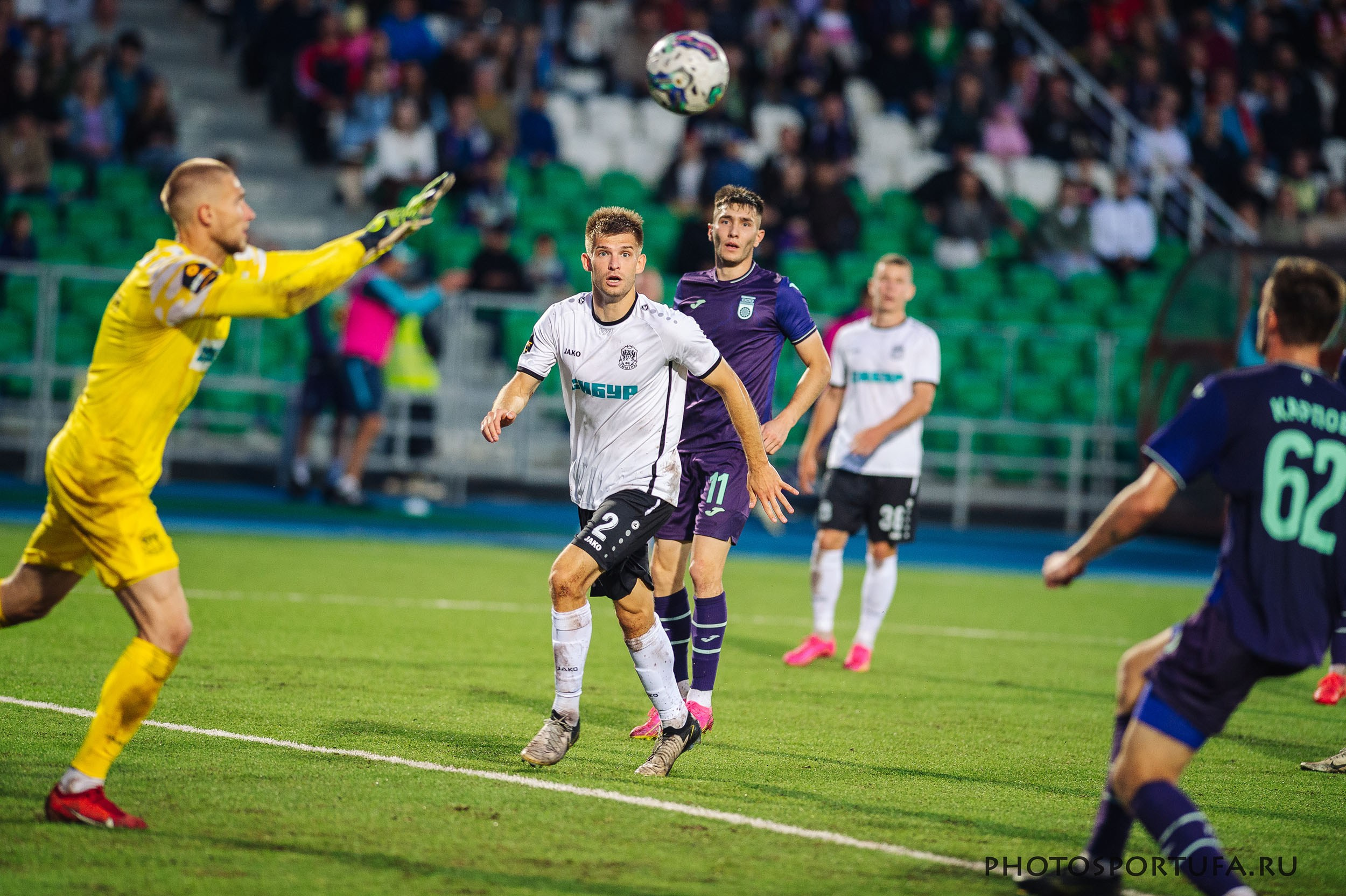 Россия — МЕЛБЕТ — Первая Лига. 4 -й тур «ФК УФА» — ФК «Тюмень». Спортивный фотограф в Уфе Евгений Буров