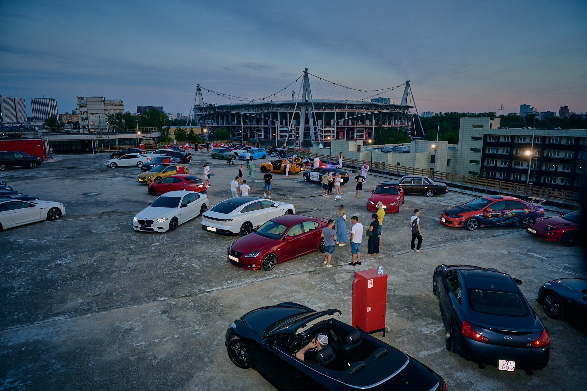 Тюнинг-Арт-Музей. Встреча на РЖД Арене. Фотограф Роман Адлер