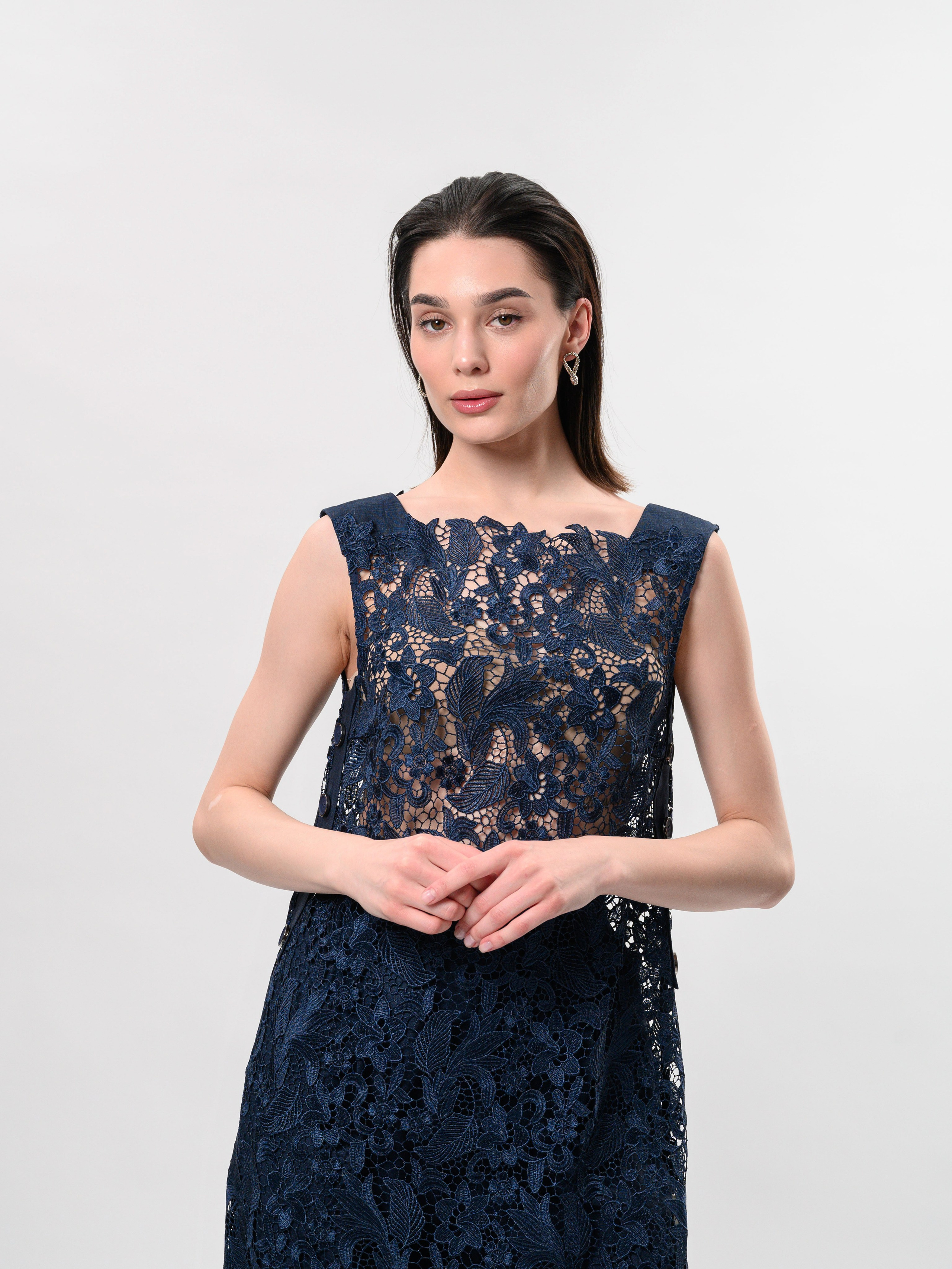 Каталог Девушки. Студия рекламной и предметной съемки товаров WELKO Studio