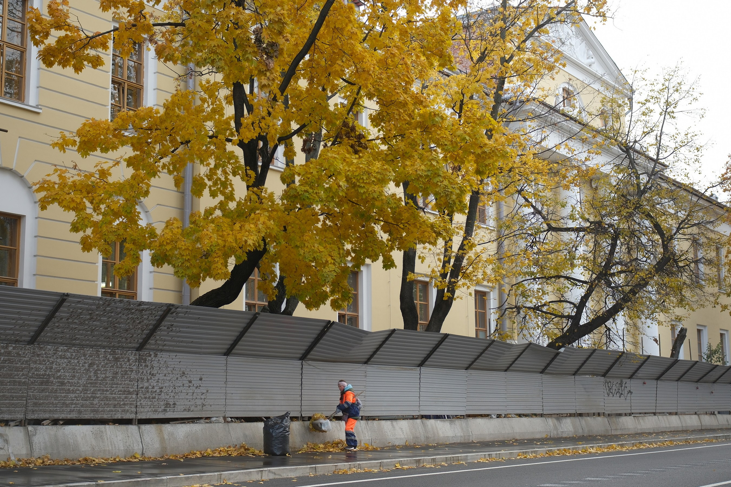 Улица, люди, жизнь…