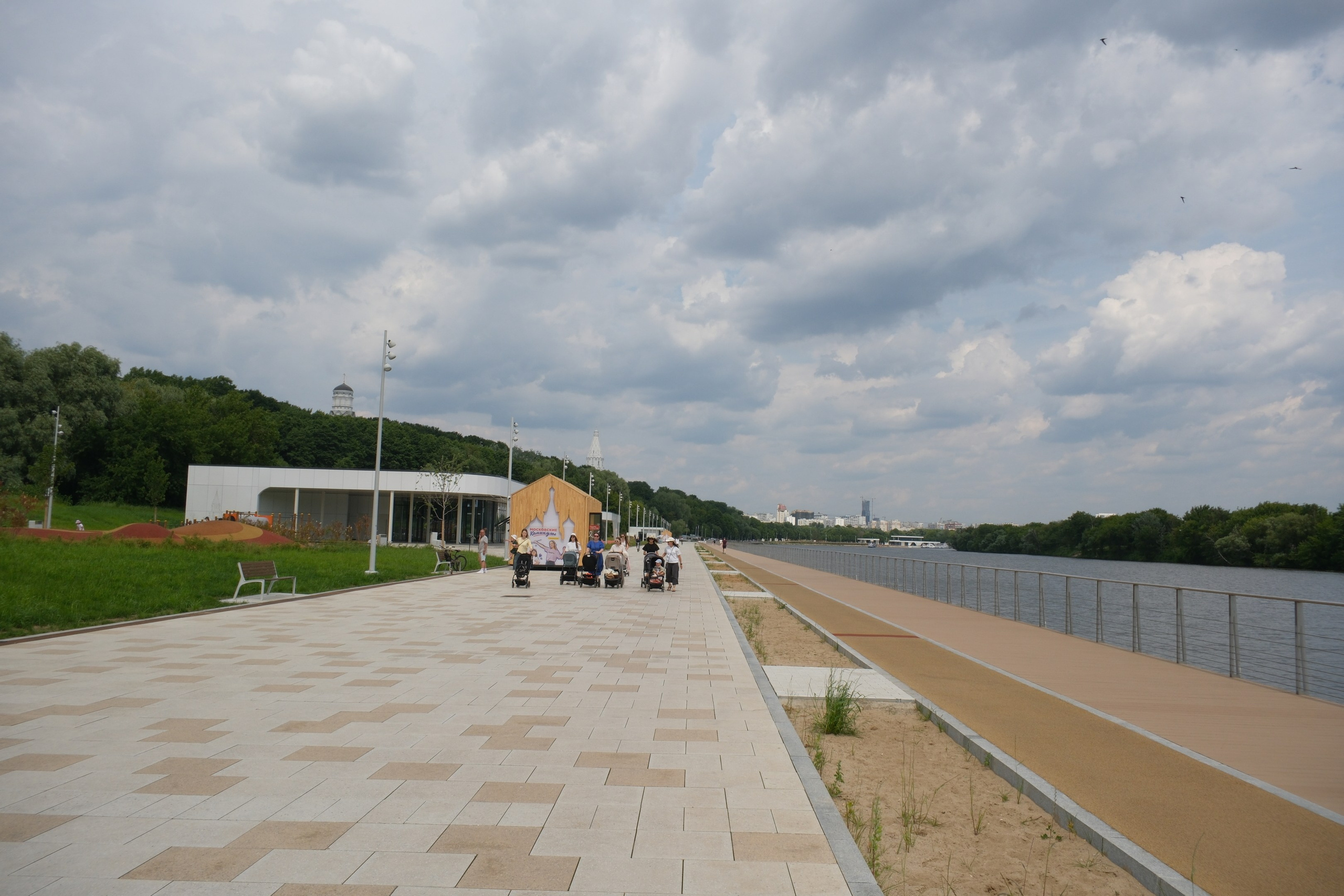 В Коломенском 07.07.2025. Улица, люди, жизнь…