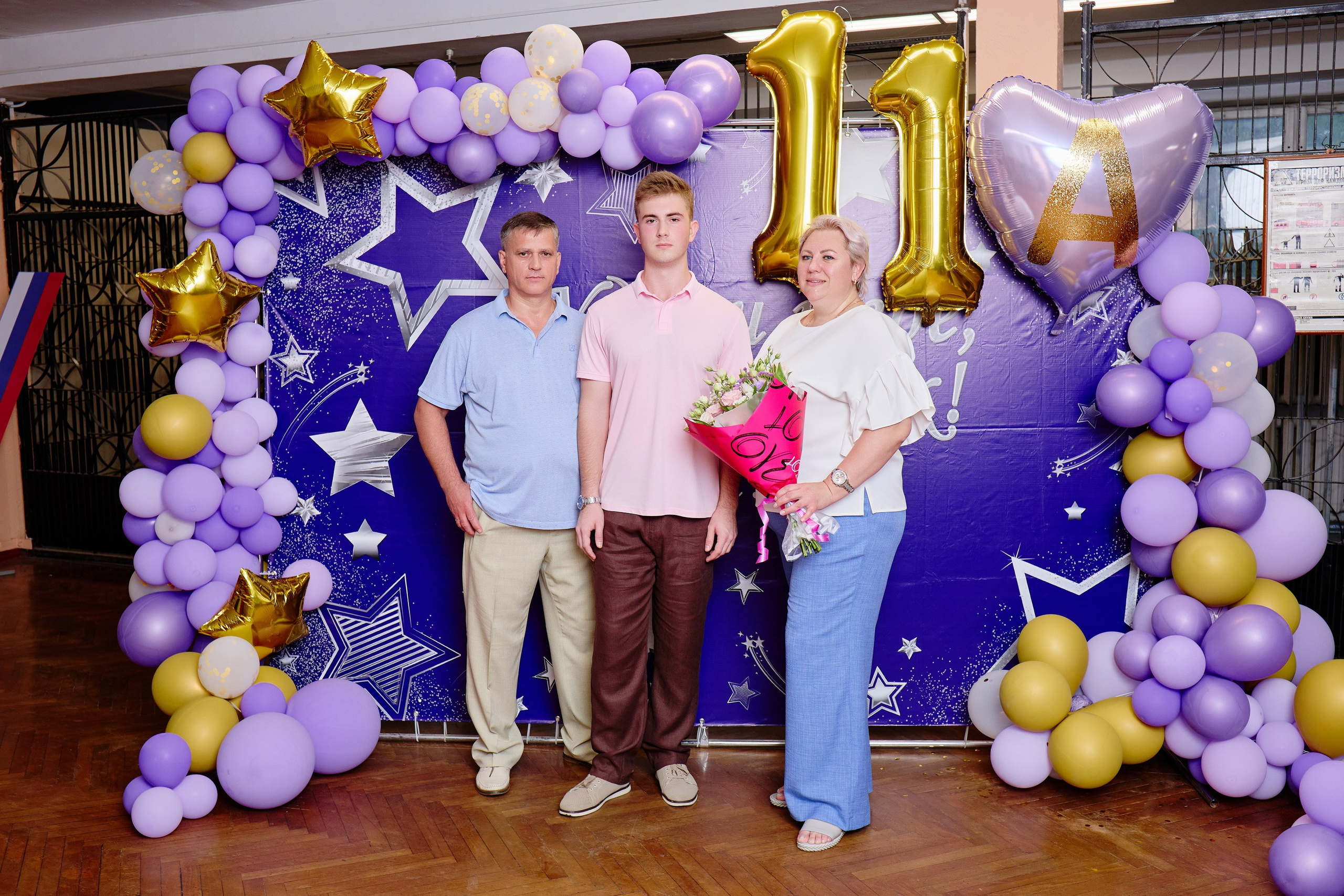 Выпускной 35 Сош. Фотограф Выпускные альбомы Таганрог Сергей Коробченко