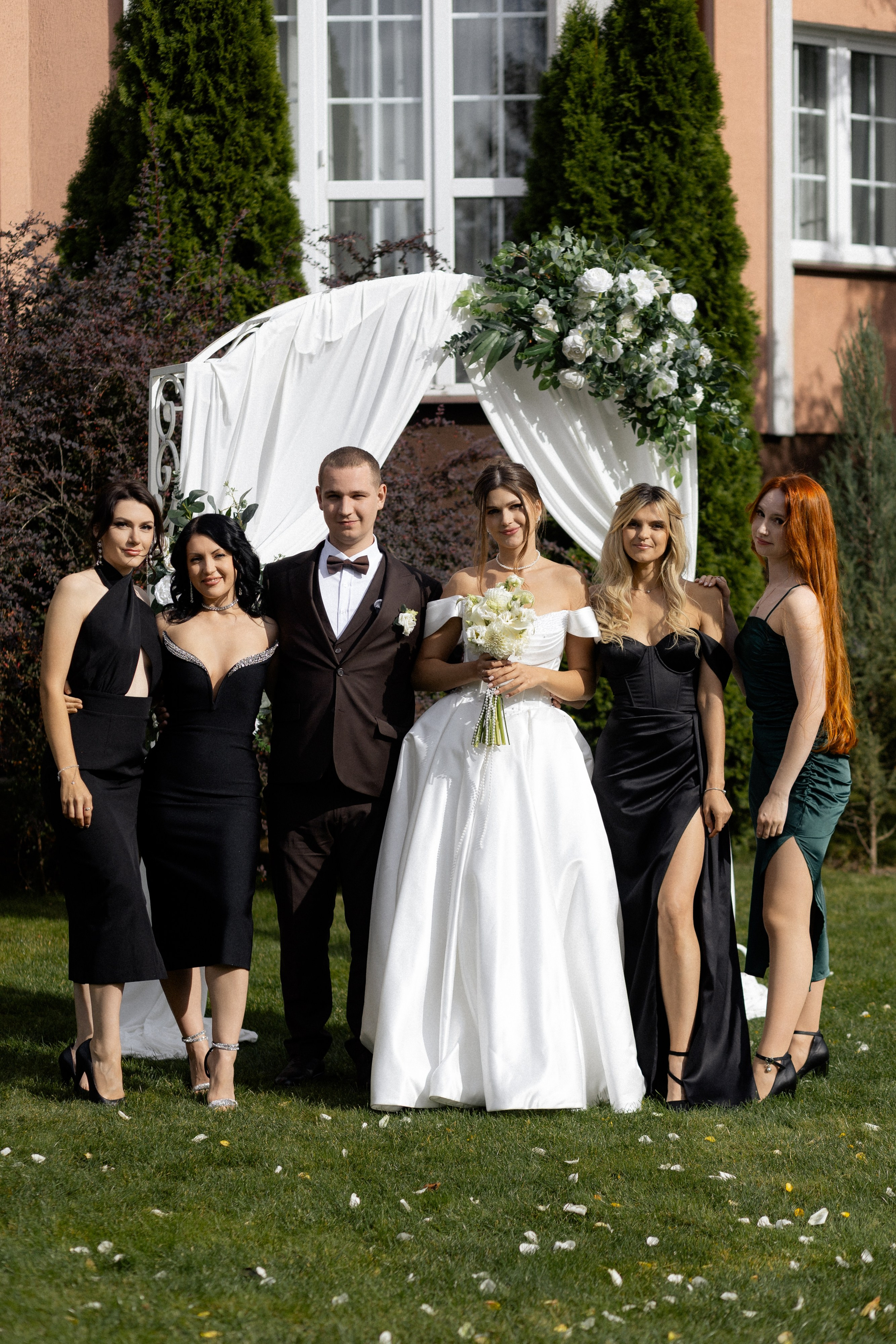 Свадебная фотосессия Анастасии и Игоря в Усадьбе Легенда. Свадебный фотограф в Минске/Беларуси Сергей Спиридонов