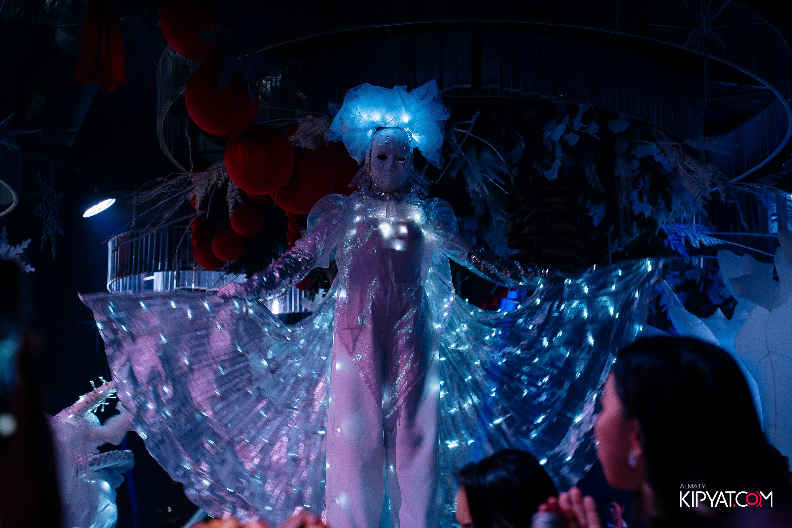 FRIENDS BAR & TERRACE. КИПЯТКОМ АЛМАТЫ! Фотосъемка мероприятий в Алматы