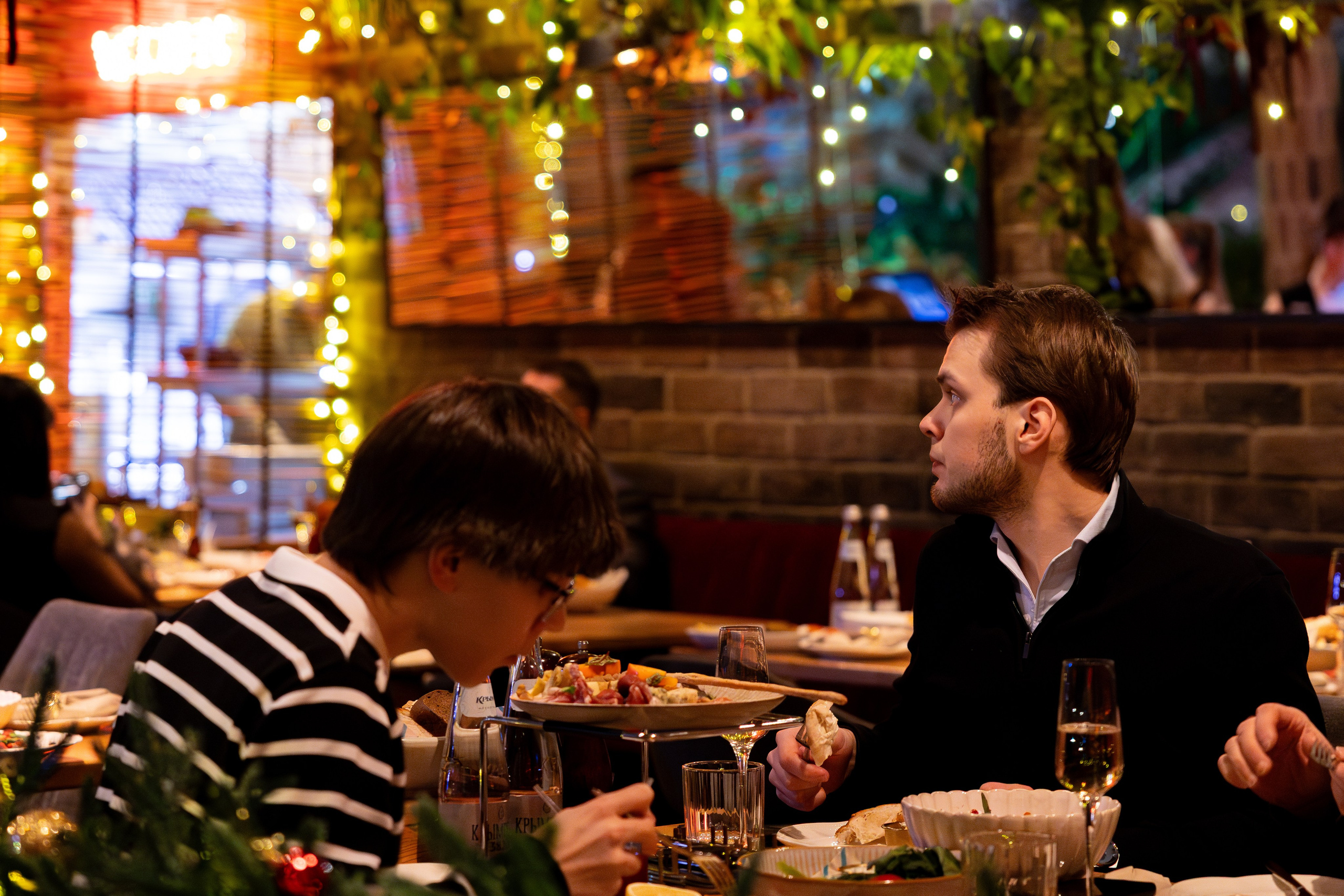 Новогодняя ночь 2026 в панорамном ресторане «Чайка». Дженбаз Павел — фотограф в Ялте