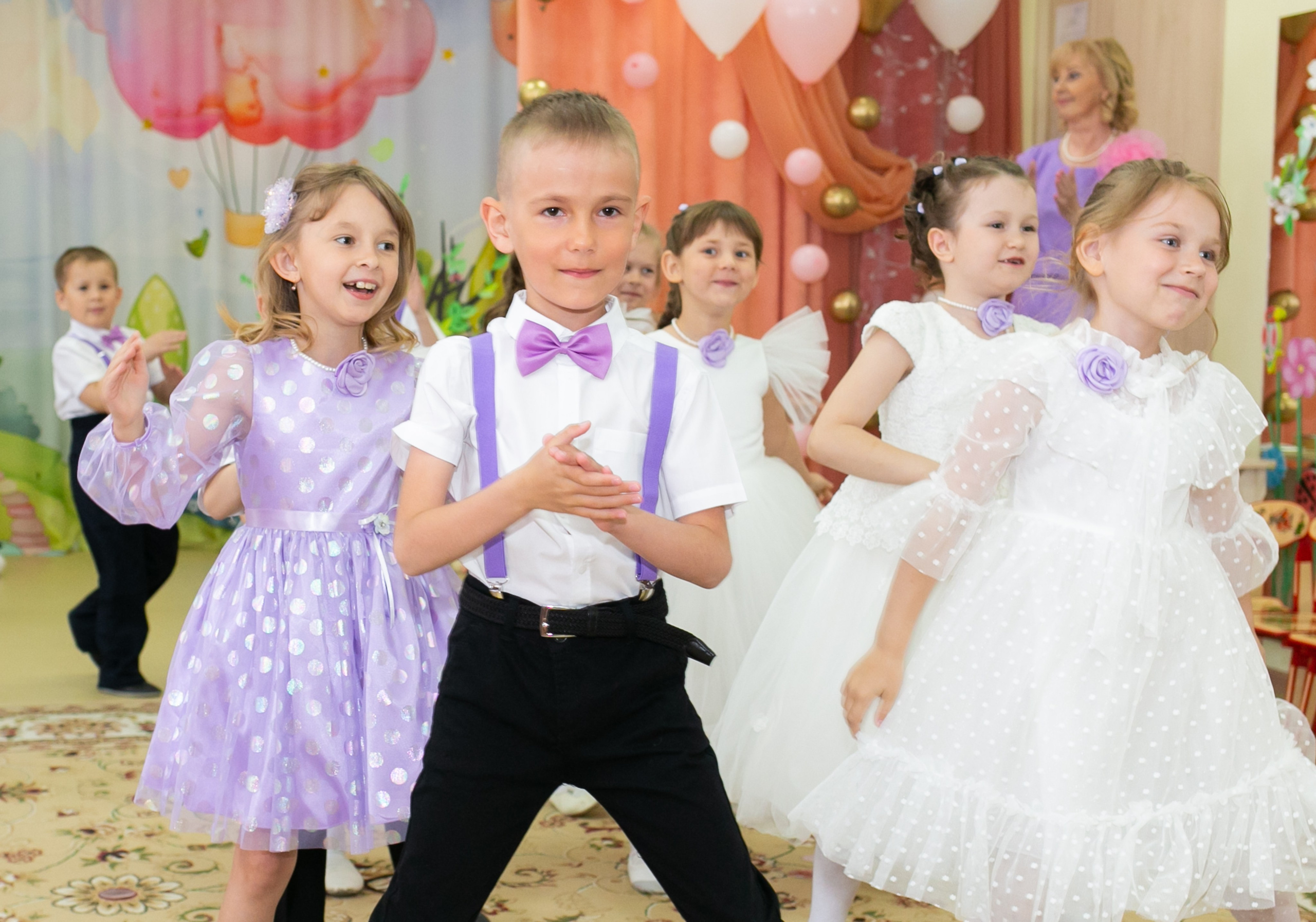 Выпускные и Утренники. Фотограф новорожденных и семейный фотограф НСО г. Бердск Марина Львова