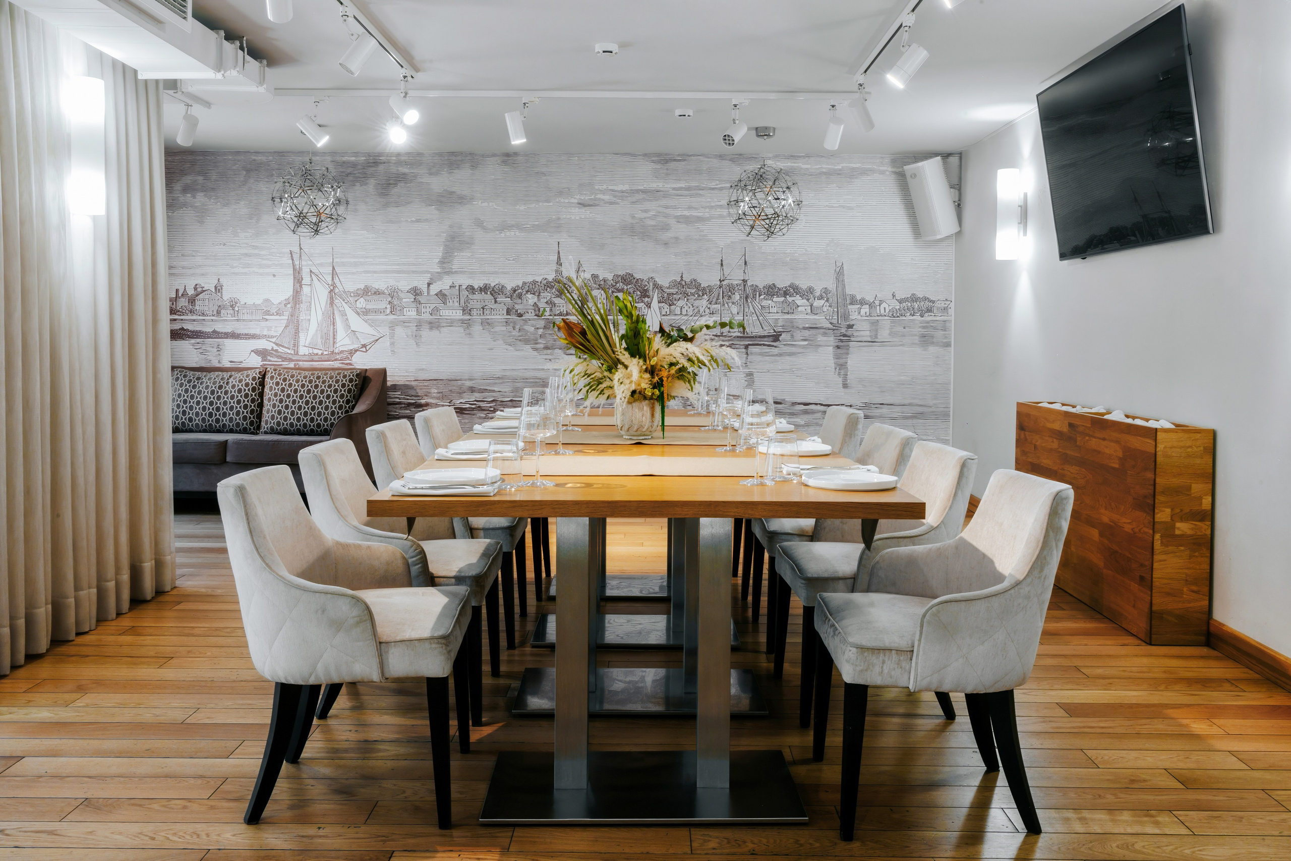 River & Wine Story. Репортажный фотограф в Санкт-Петербурге Жолудев Владислав