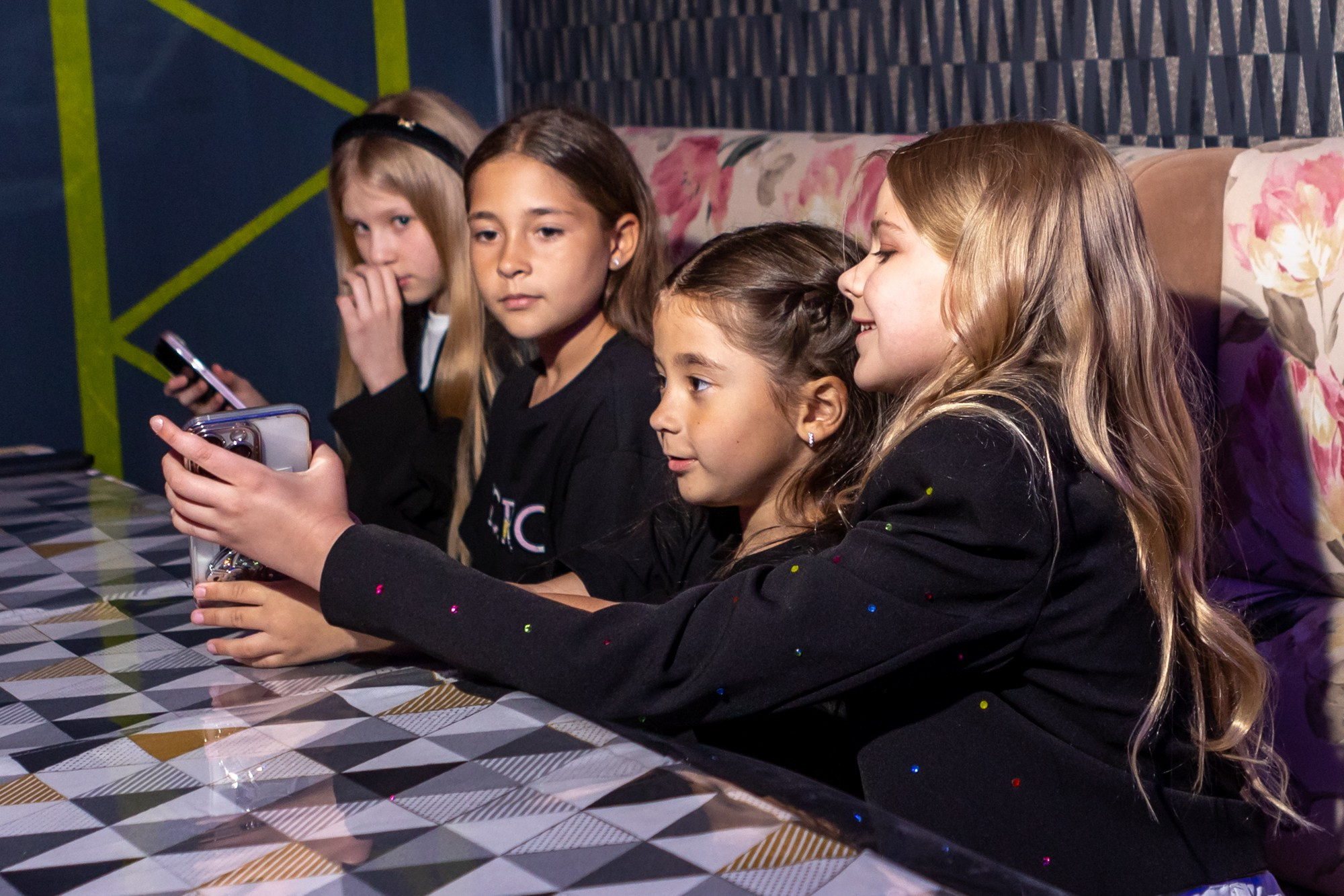 День Рождения в квесте на Шевченко. Фотограф в Оренбурге. Профессиональный фотограф