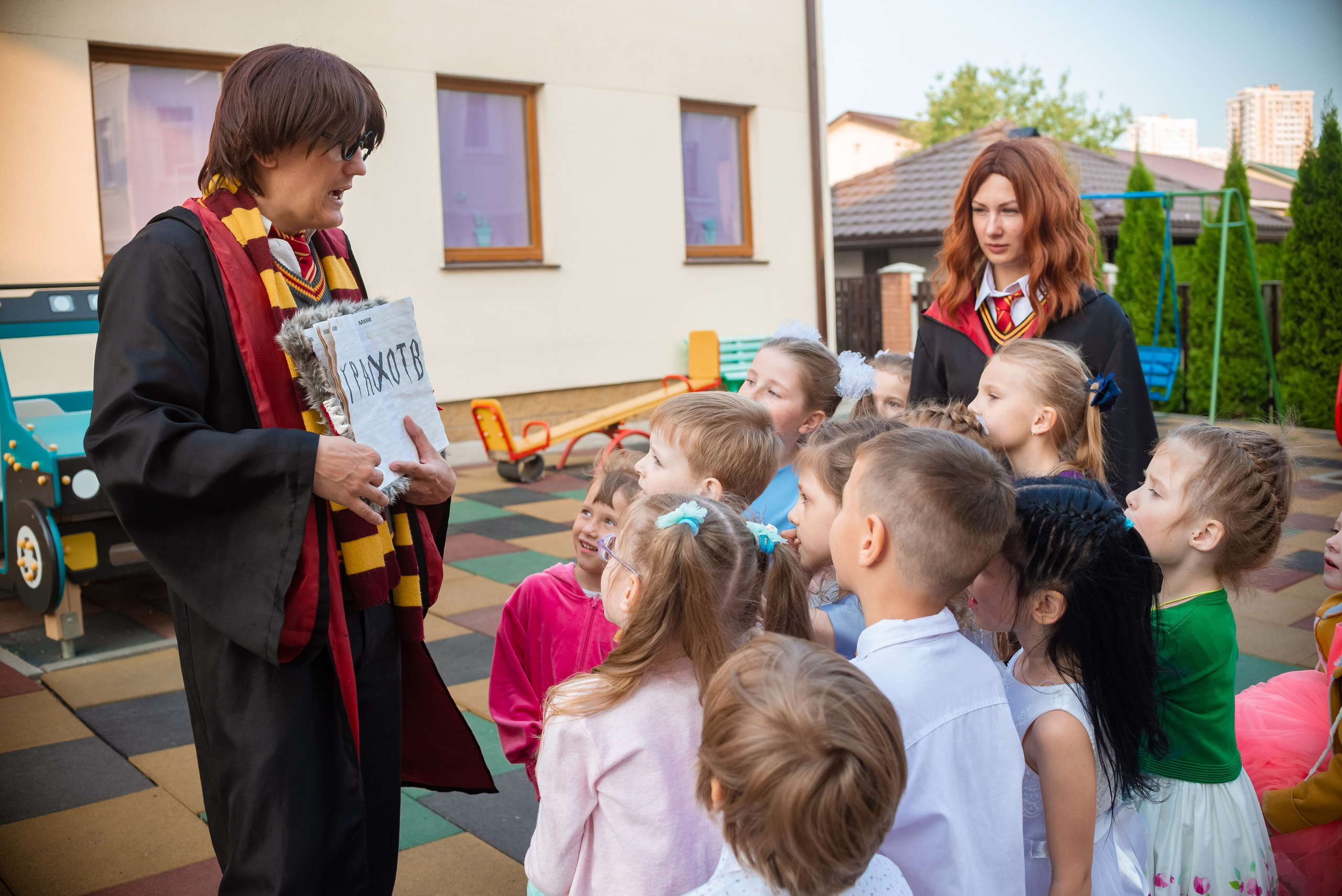 Выпускной утренник 2023. Семейный фотограф на выписку из роддома и крещение Минск Настя Гришук