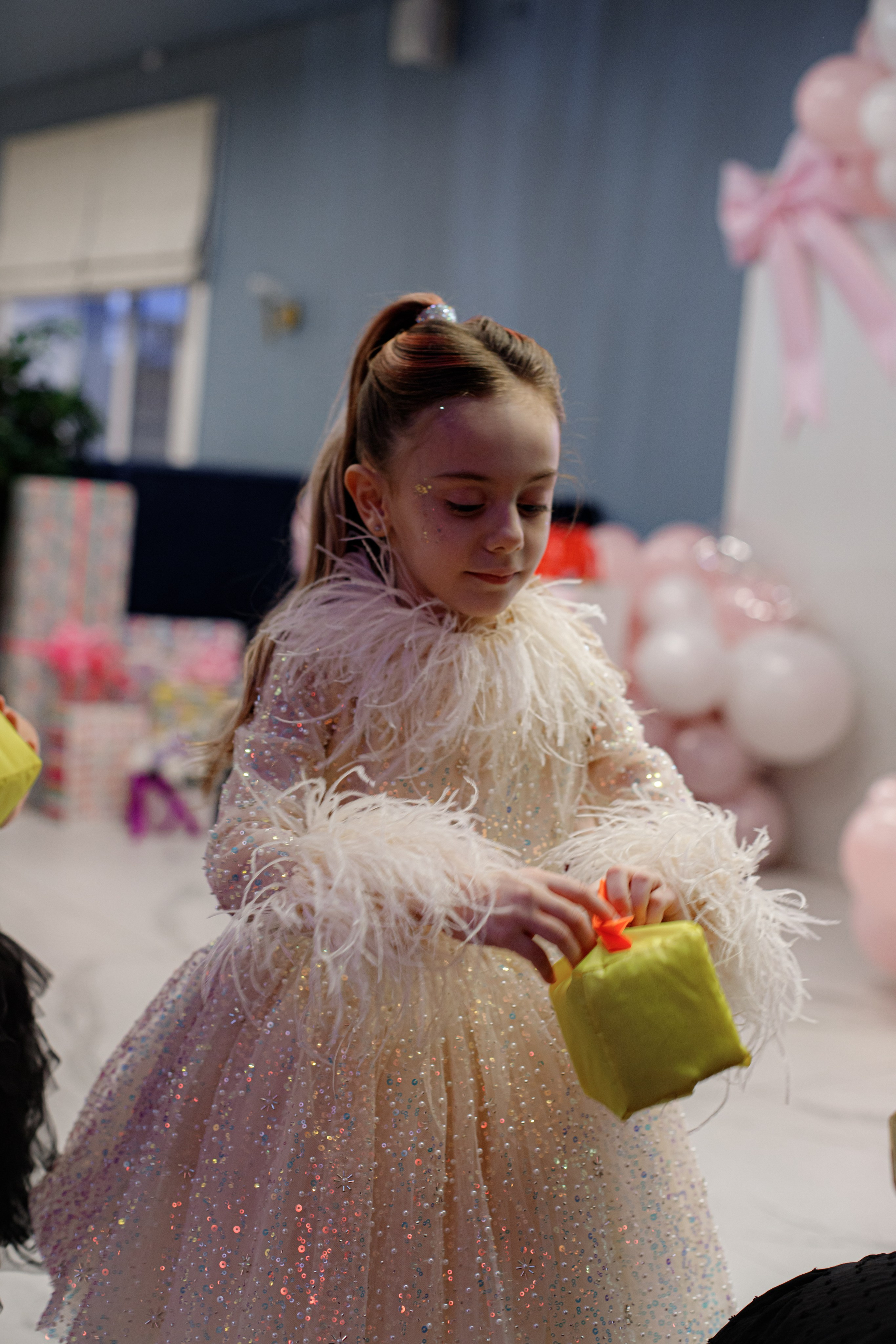 ASIA'S BIRTHDAY PARTY. Photokarish