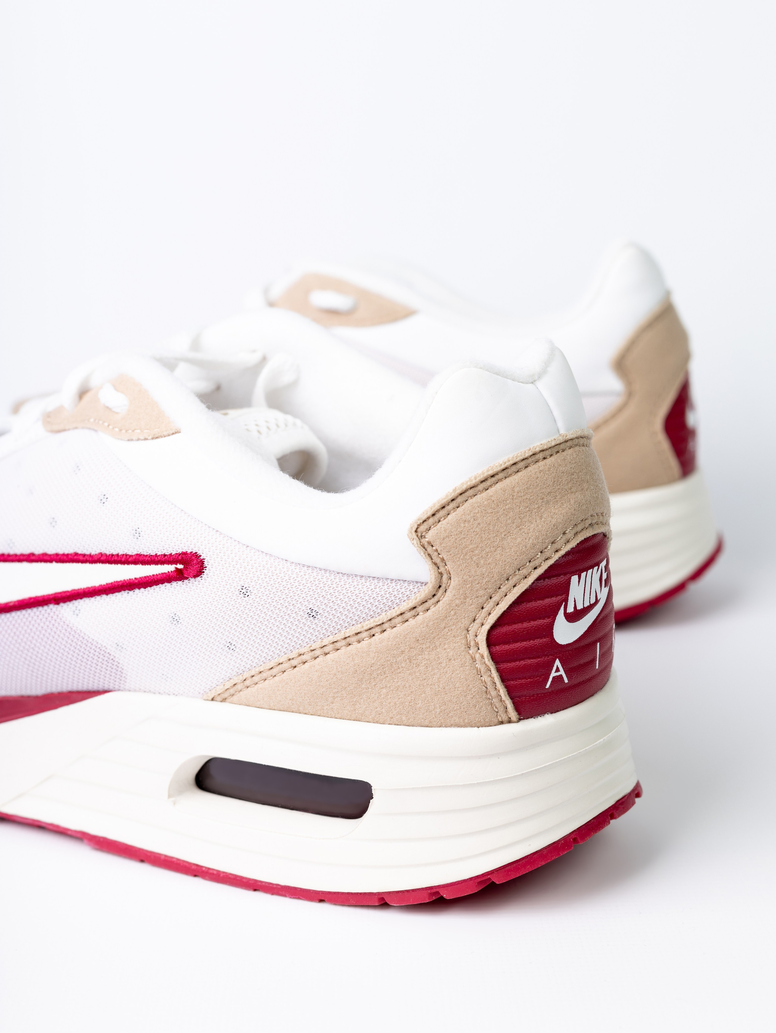 Одежда, обувь, аксессуары. Предметный фотограф в Санкт-Петербурге Елена Хлебосолова