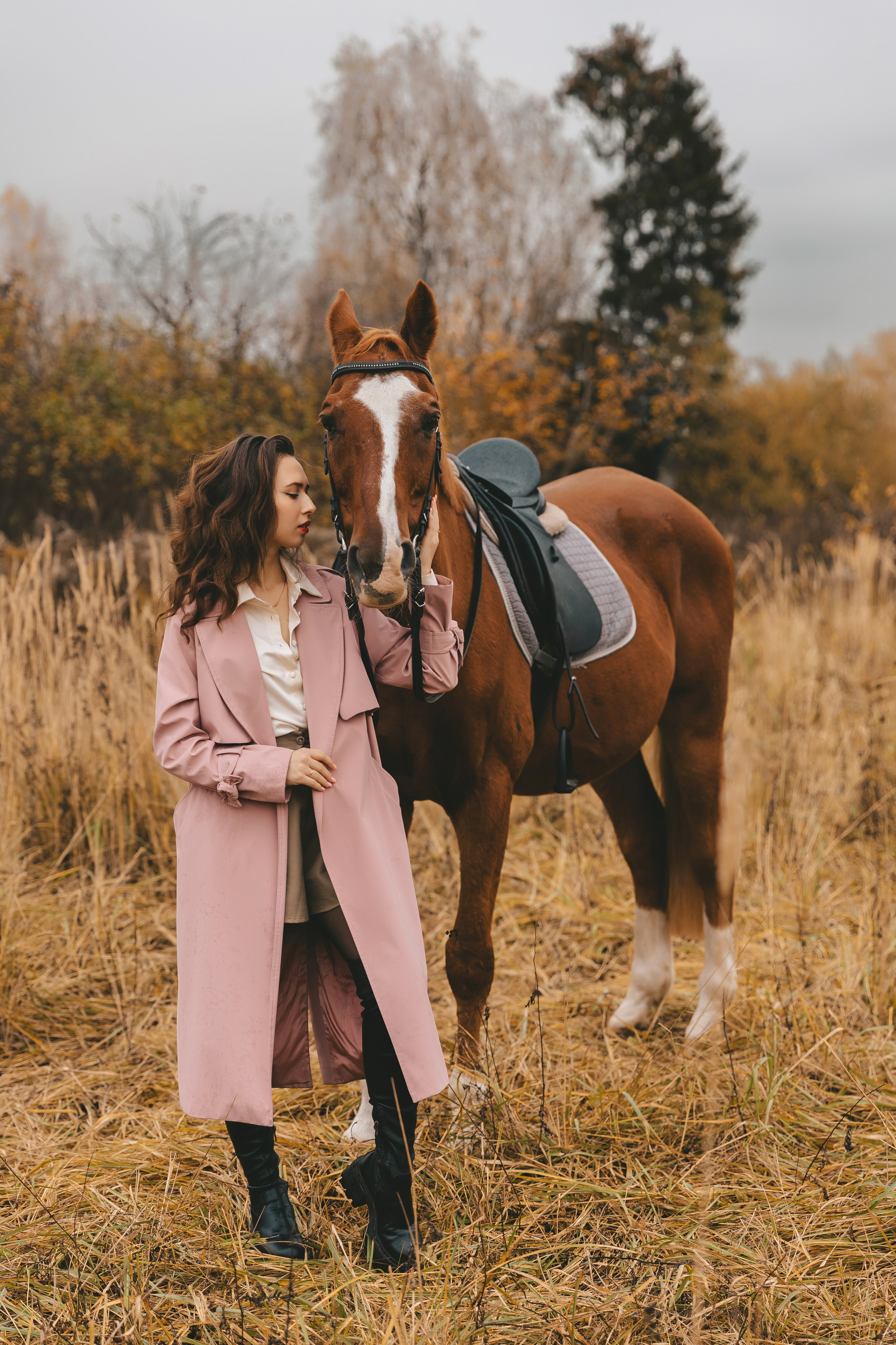 Женский портрет с лошадью. Семейный и женский фотограф в Москве Надежда Воробьева