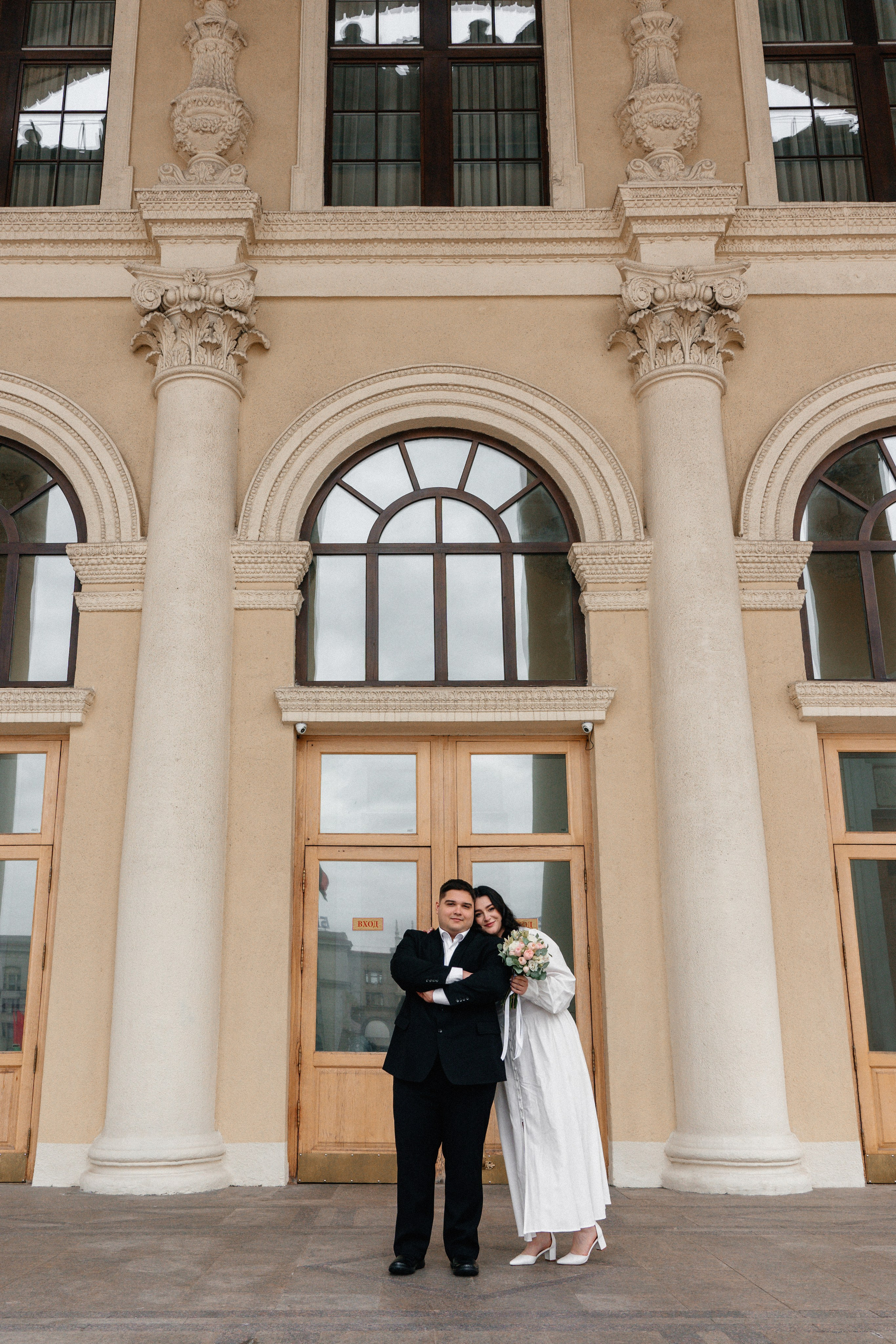 Юля и Дима прогулка в Троицком предместье. Ваш семейный фотограф в Минске — Вика Трегубова
