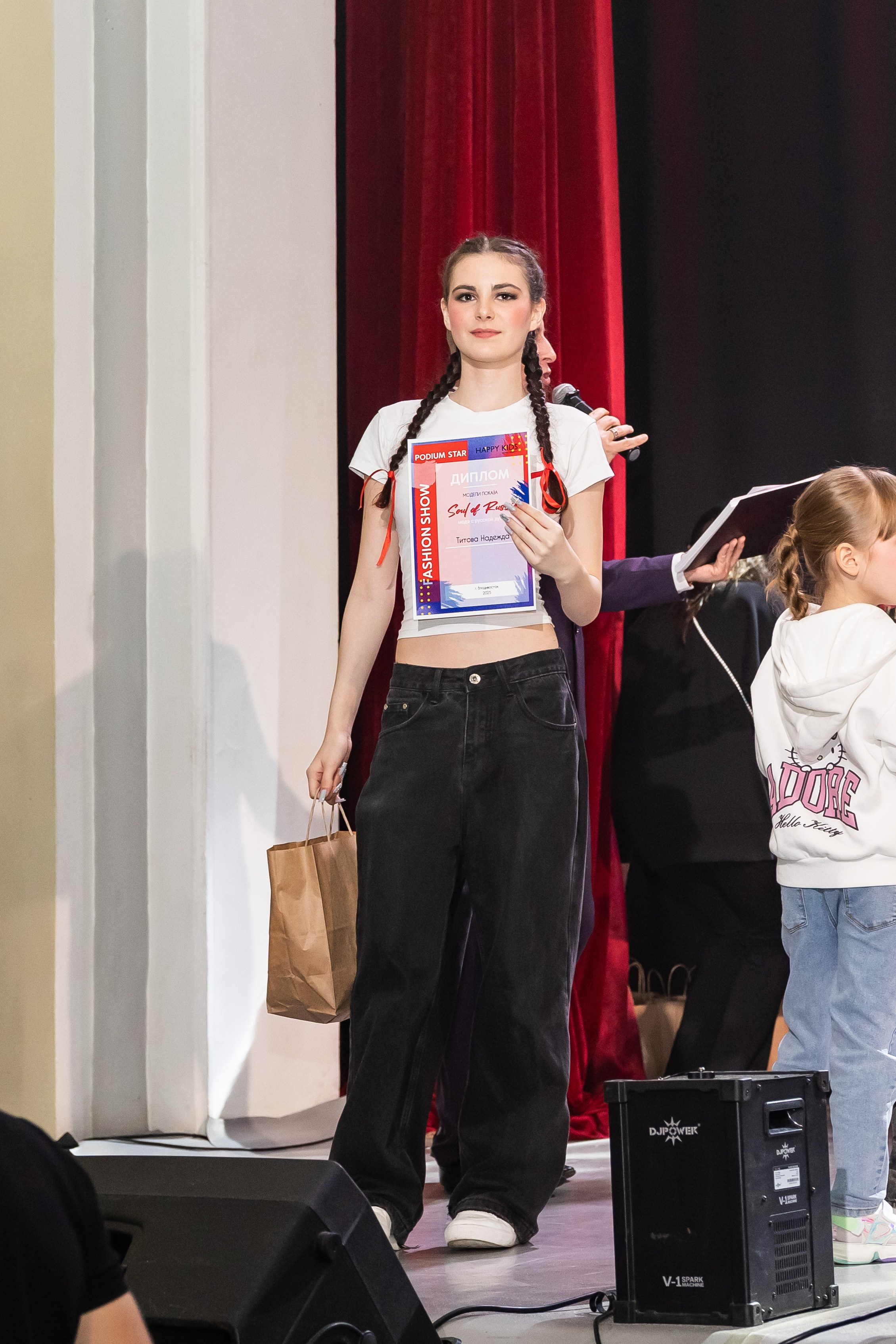 Показ Happy Kids. Выпускные альбомы во Владивостоке