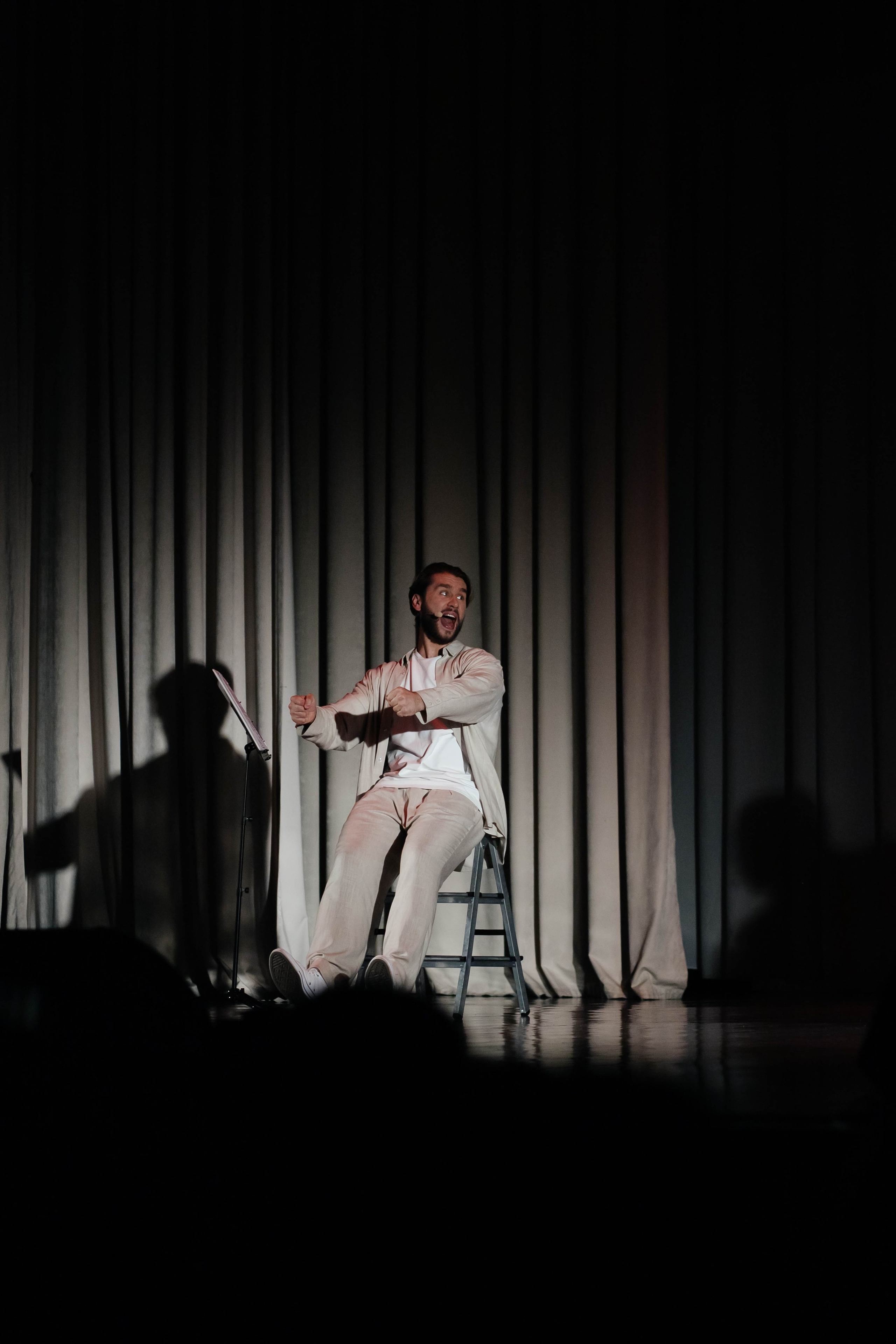 НИТЬЯ " В объятьях неба». Женский фотограф в Оренбурге Ирина Заводчикова