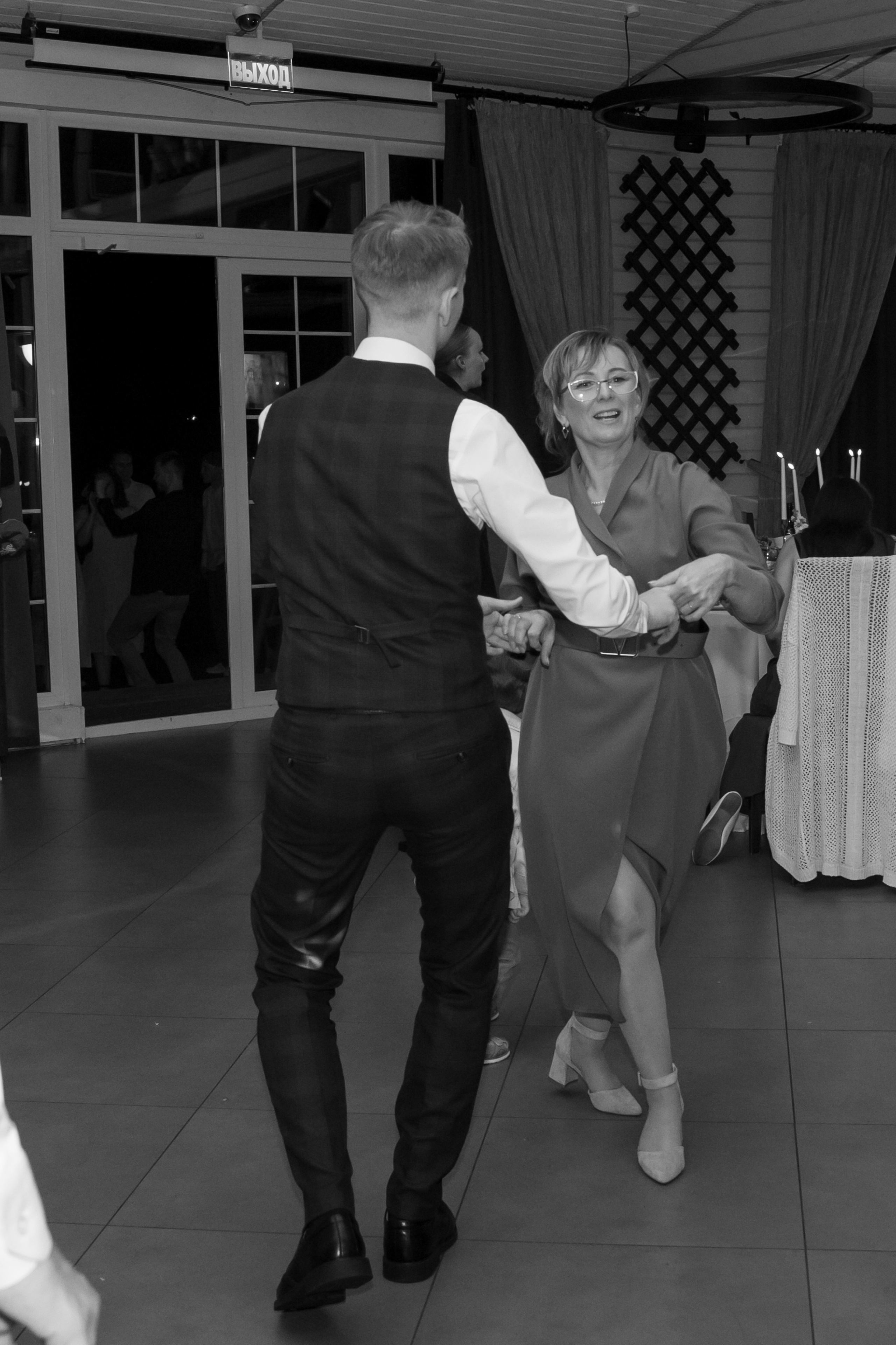 Регистрация в отеле Fish Point, ЗАГС Бутово, прогулка в Остафьево. Свадебный и репортажный фотограф (Москва, Королев и другие)