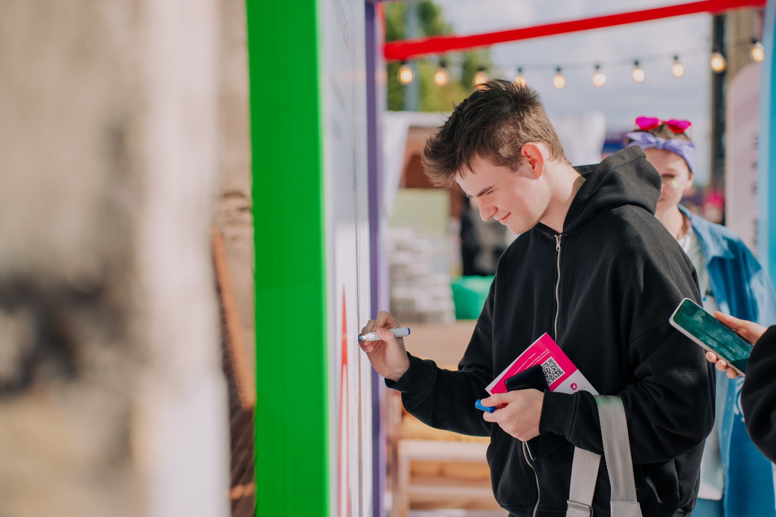 AVITO TEAM | Антон тут рядом. Портретный и репортажный фотограф в Санкт-Петербурге Максим Пашков