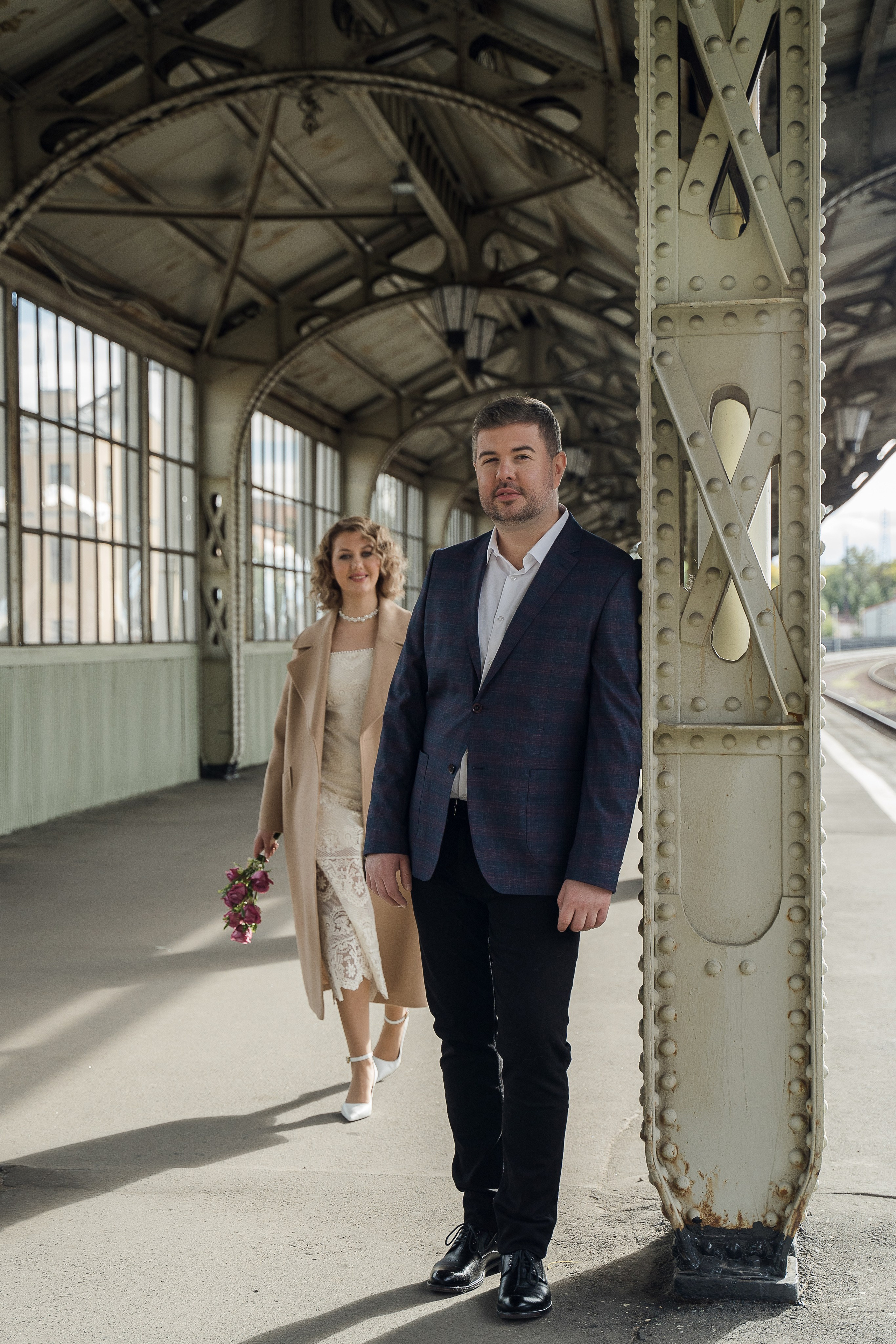 Свадебная фотосессия на Витебском вокзале. Свадебный и семейный фотограф в Пушкине и Санкт-Петербурге Мария Филиппова