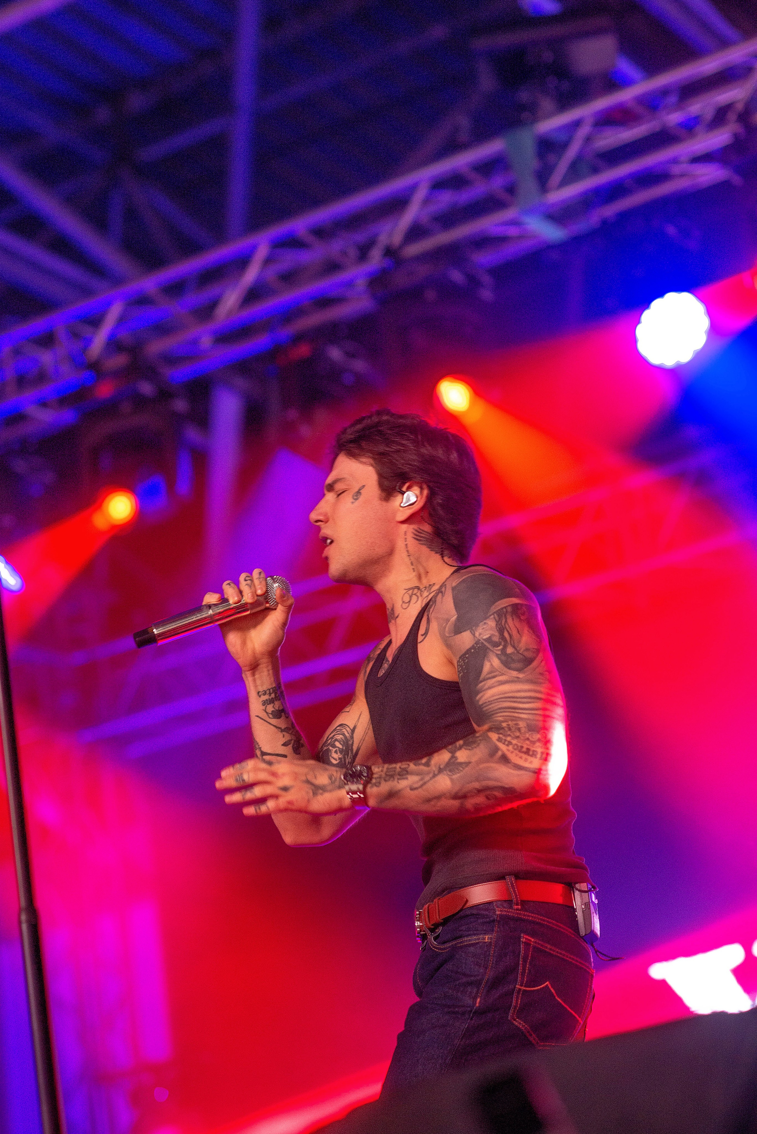 Концерт Хolidayboy. Школьный, фэшн фотограф в Тюмени и в России Ирина Королева