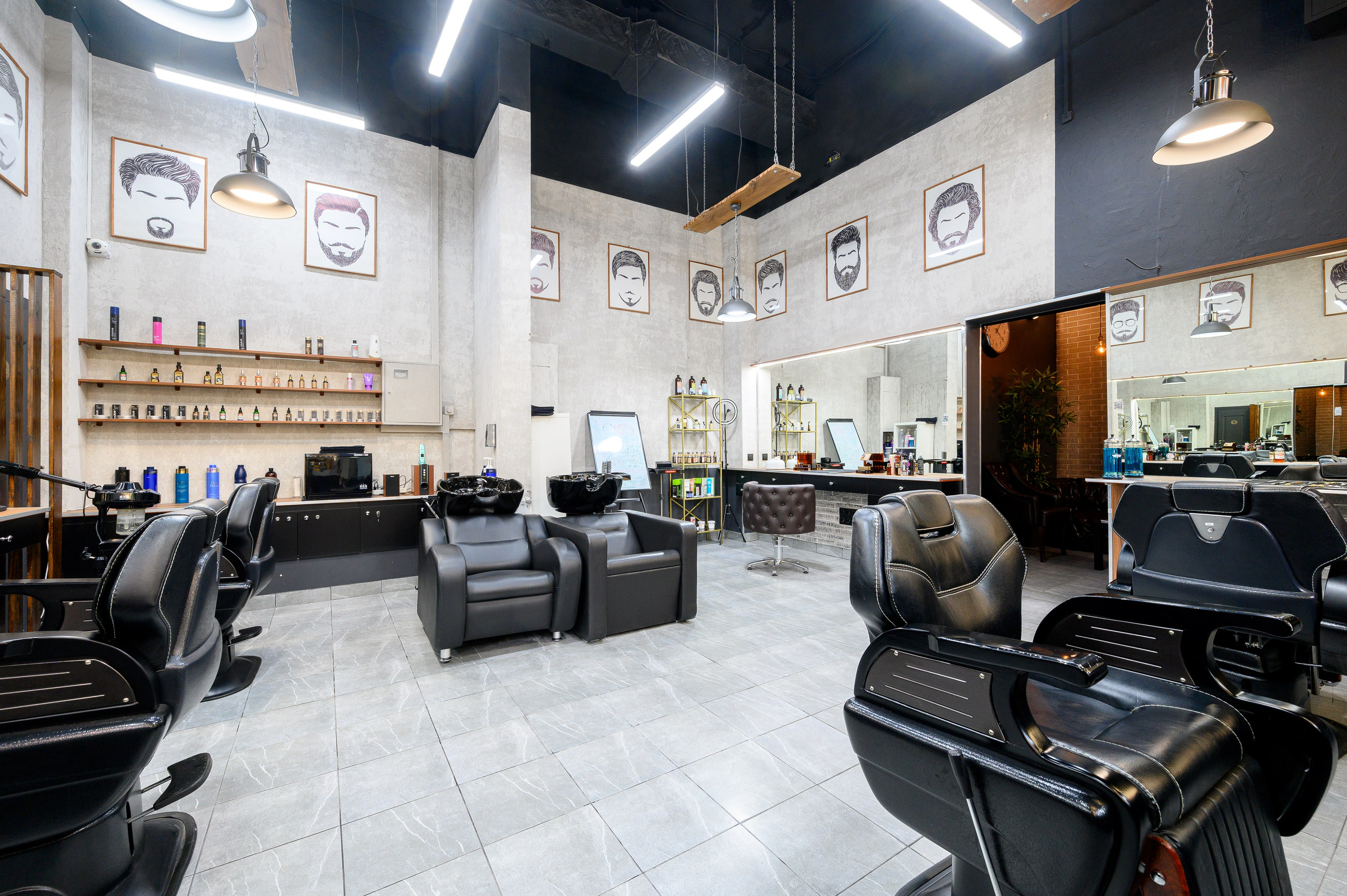 Студия стрижки TOPHAIR. Интерьерный фотограф. Фото- видеосъемка недвижимости Санкт-Петербург