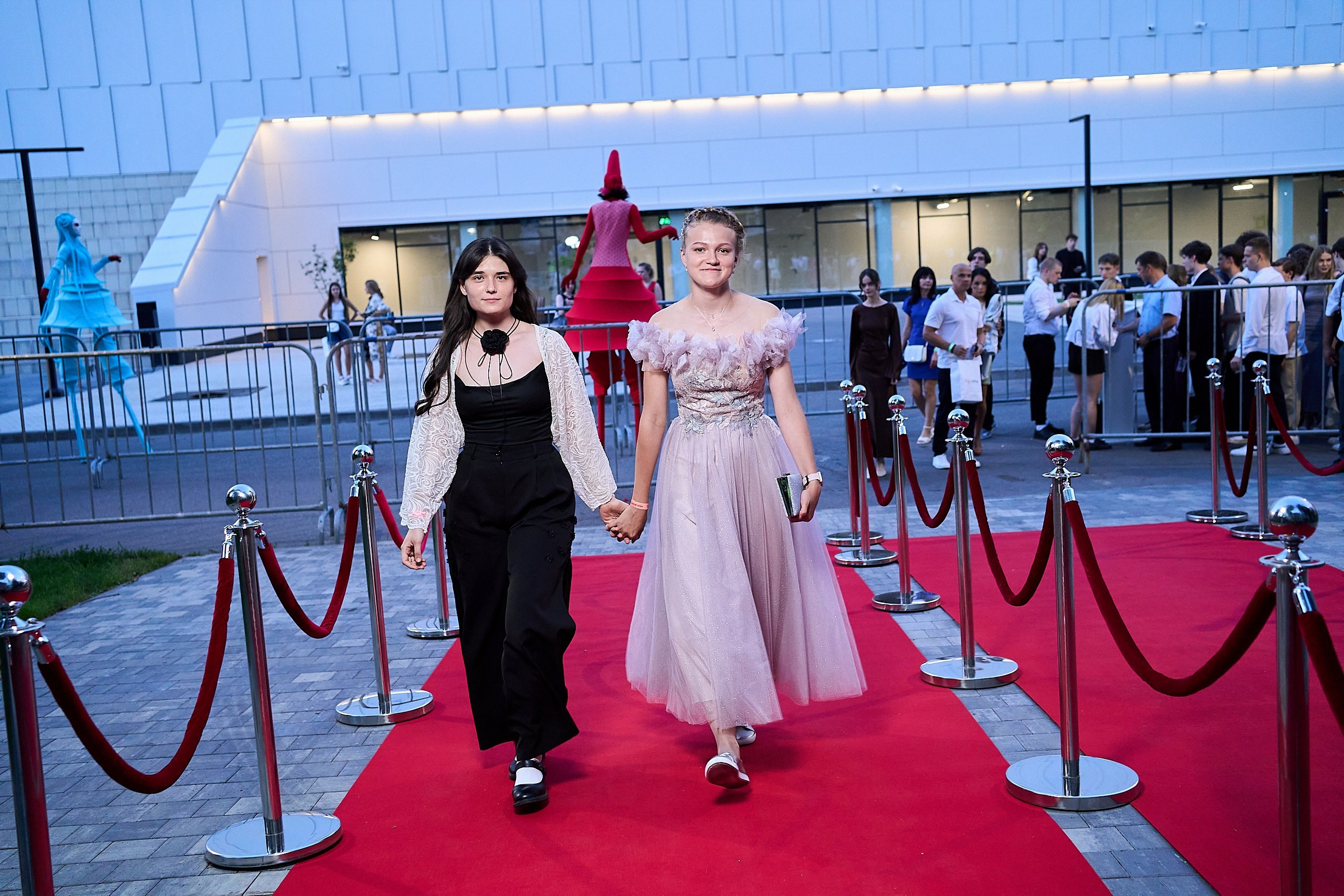 Выпускной 2024 концертный зал Академия ВТБ. Фотограф и Видеограф в Москве. Олег Корушев