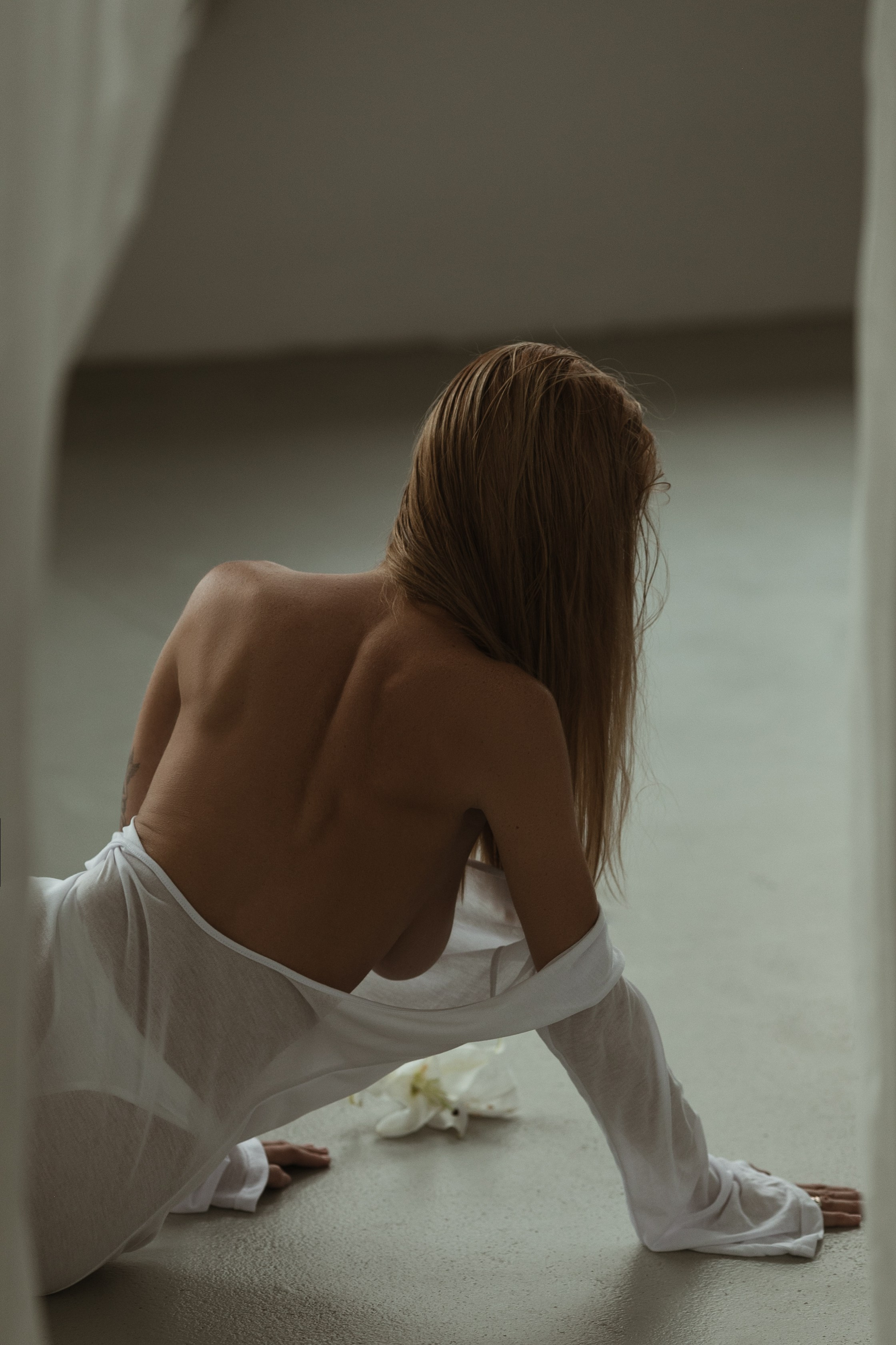 Студии & отели. Модель Москва каталожная и творческая съемка Anna Antlers