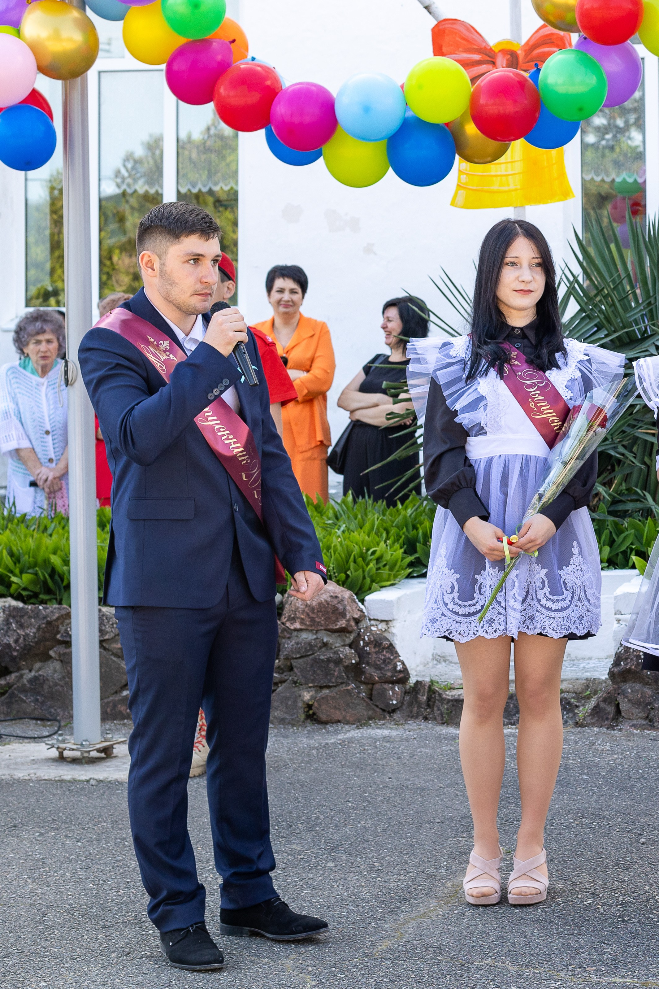 Последний звонок. Выпускные альбомы Майкоп, Краснодар Елена Золотарева