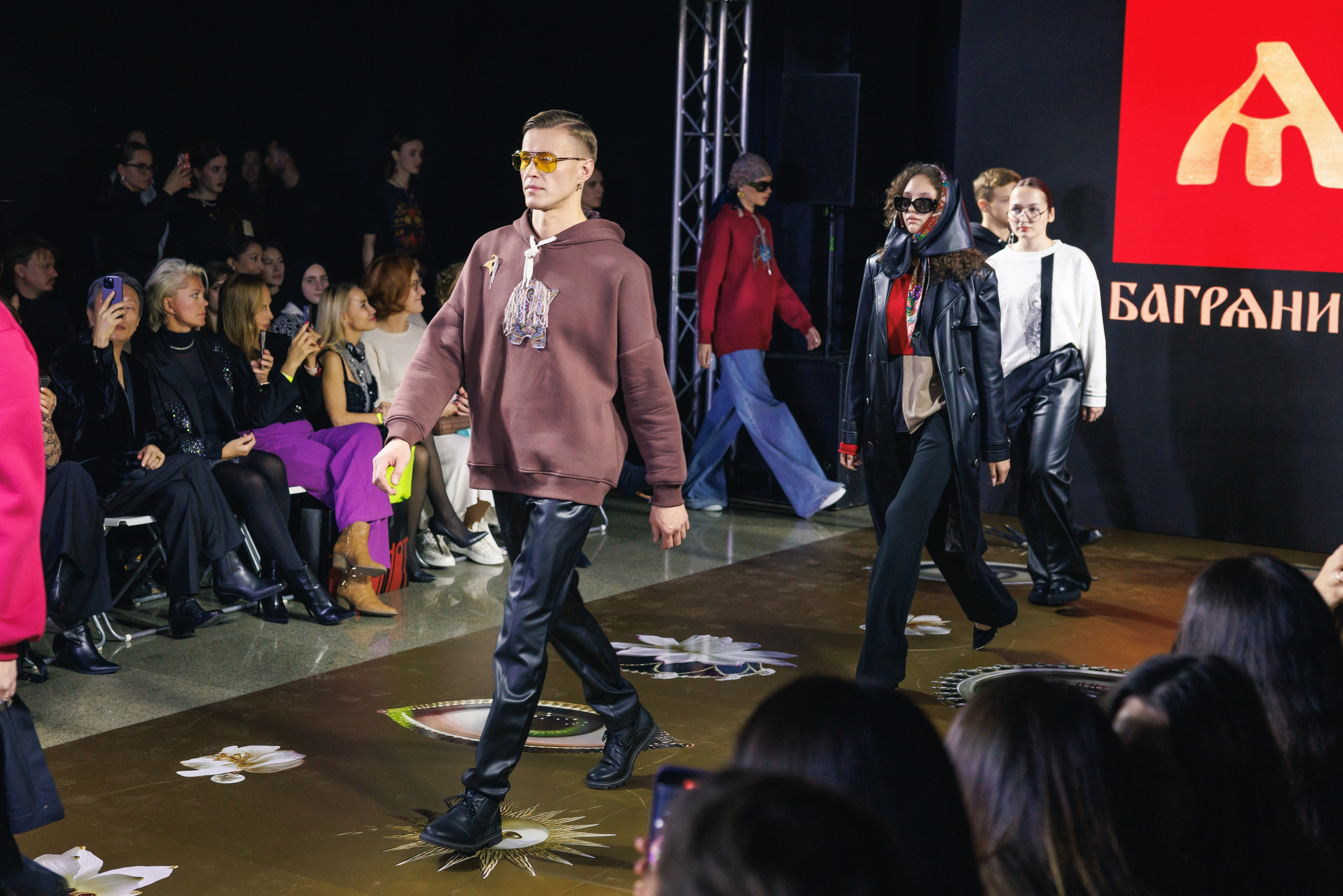 Volga Fashion Week. Профессиональный фотограф в Москве Захар Ишутин