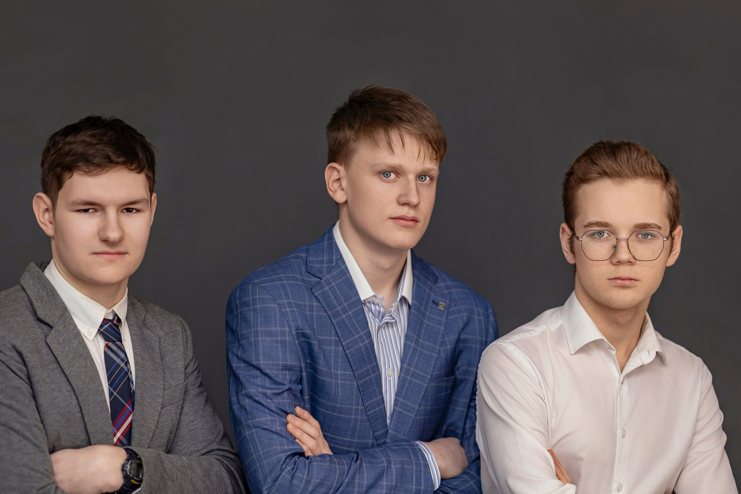 Галерея съемок в школе. Фотограф и видеограф Москва. Свадебный фотограф, видеограф. Выпускные альбомы. Оживающие альбомы