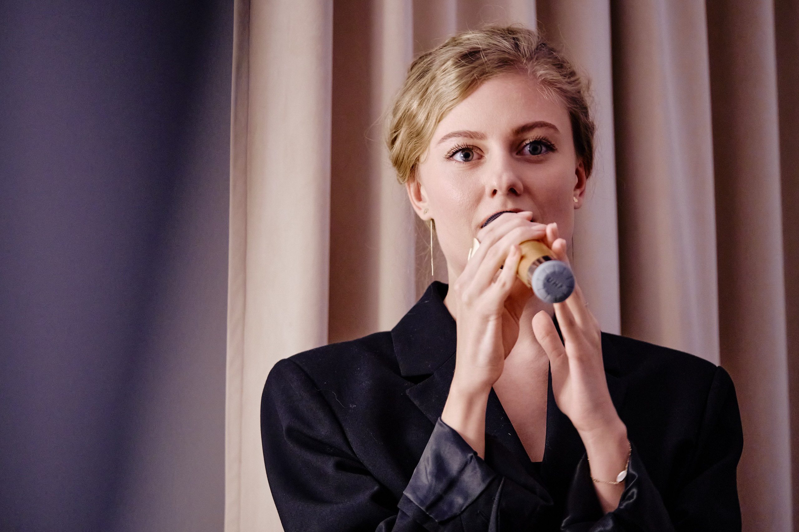 Поэтический квартирник. Репортажный фотограф Анастасия Ащепкова