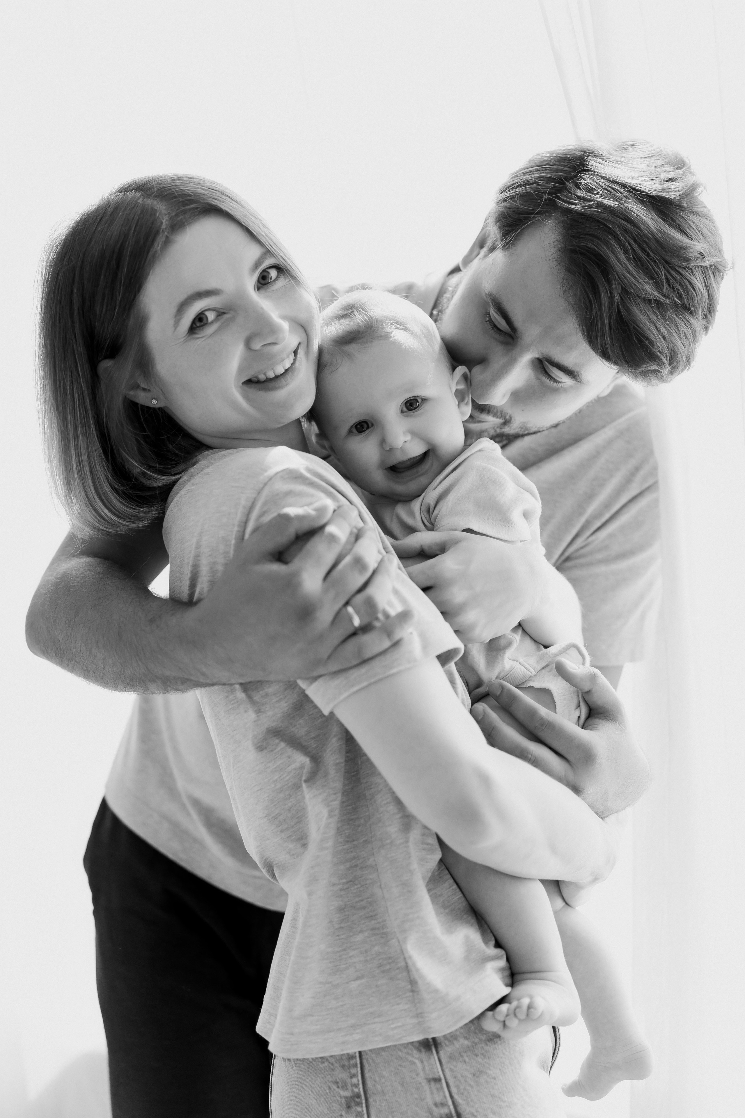 Домашняя семейная фотосессия в Москве, Домодедово, Видное, Бутово, Щербинка. Семейный фотограф Москва и Московская область. Семейная фотосессия на природе. Фотосессия детского праздника. Фотосессия юбилея. Фотосессия в день рождения. Фотограф на годик ребенку. Детский фотограф. Фоторепортаж семейного праздника. Детский фотограф Москва.