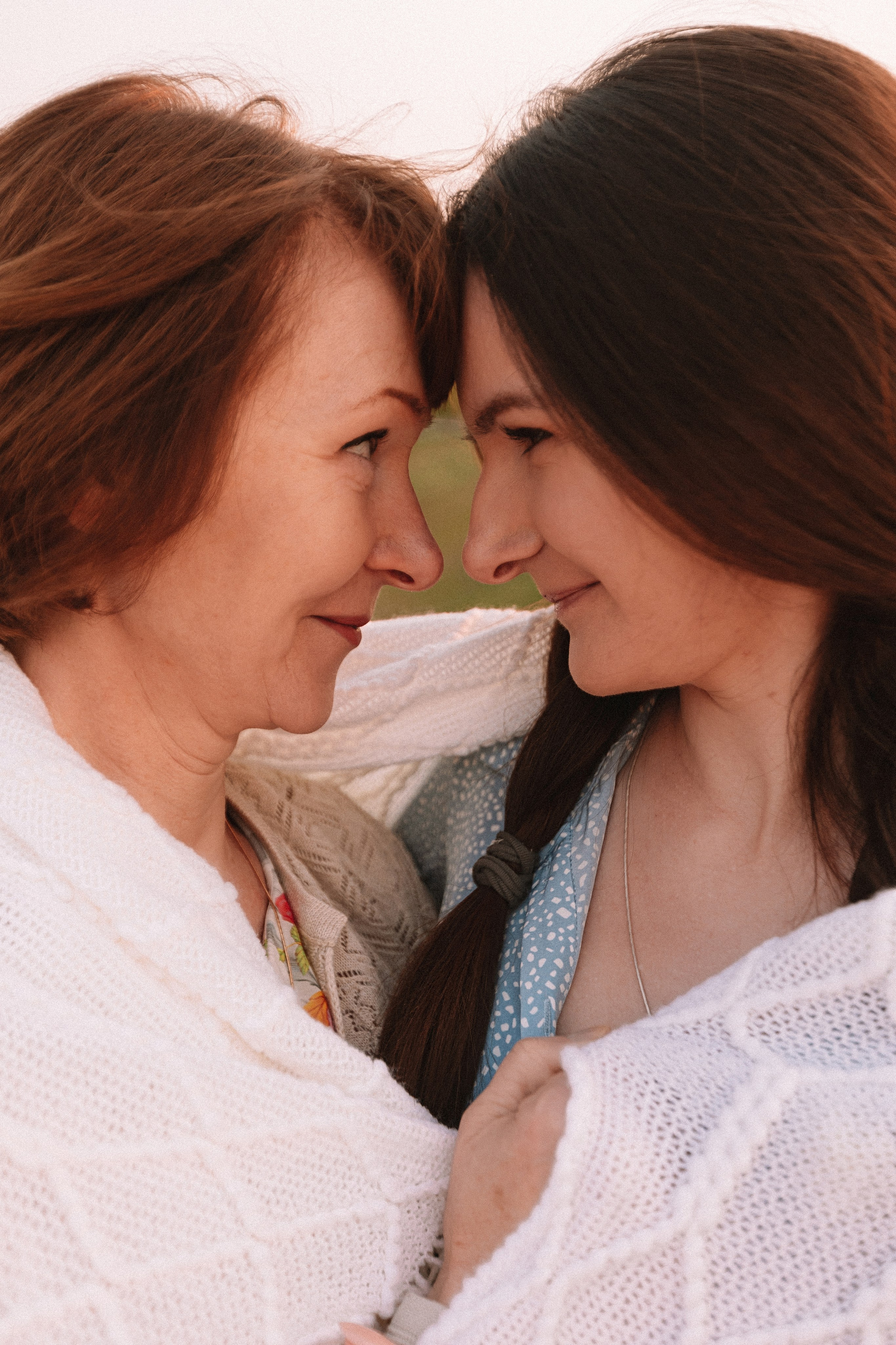 Яблони. Семейный фотограф Тюмень, фотограф на роды Салмина Мария