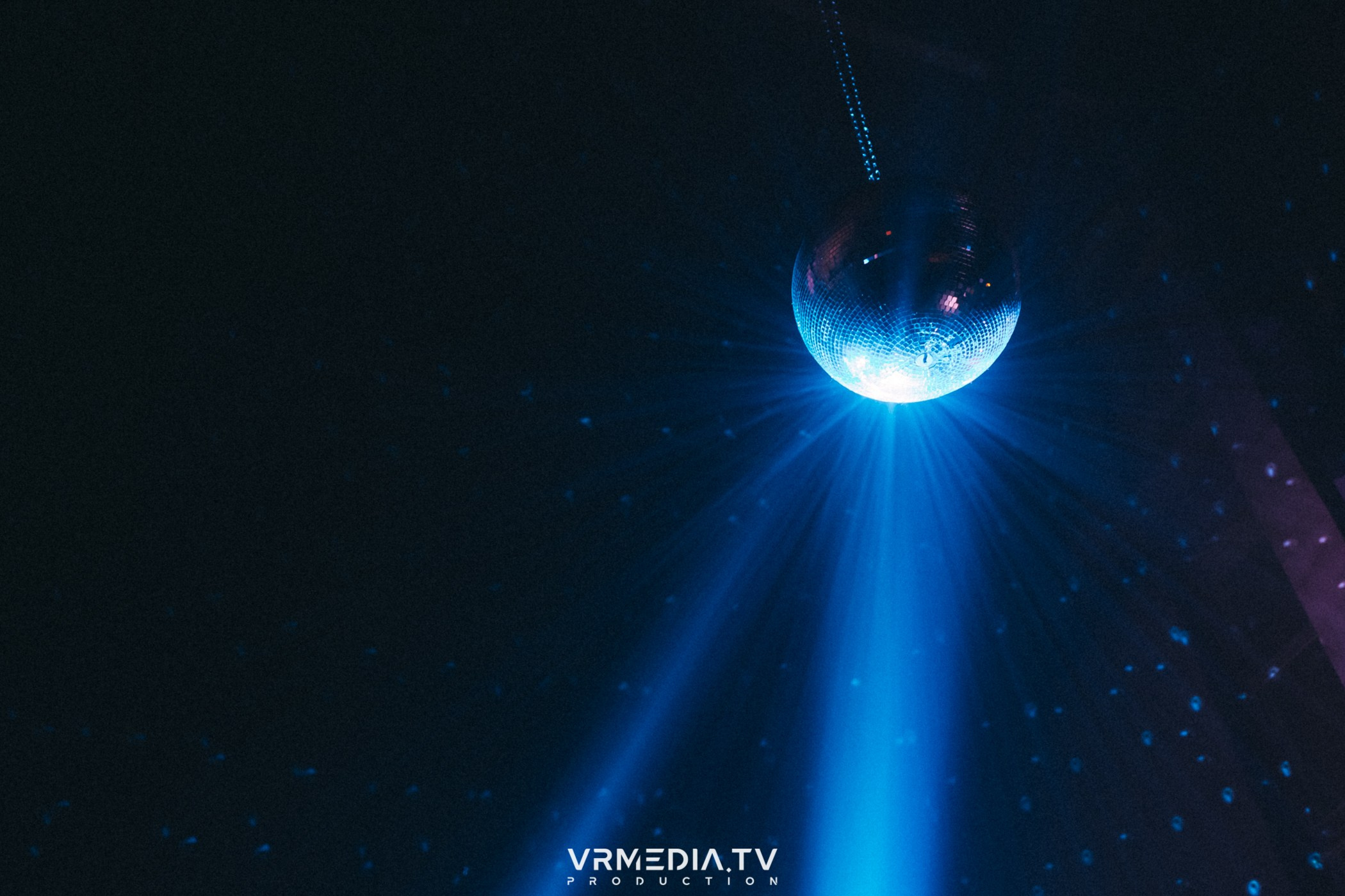 WEEKEND HALL в культурном пространстве «Редакция»