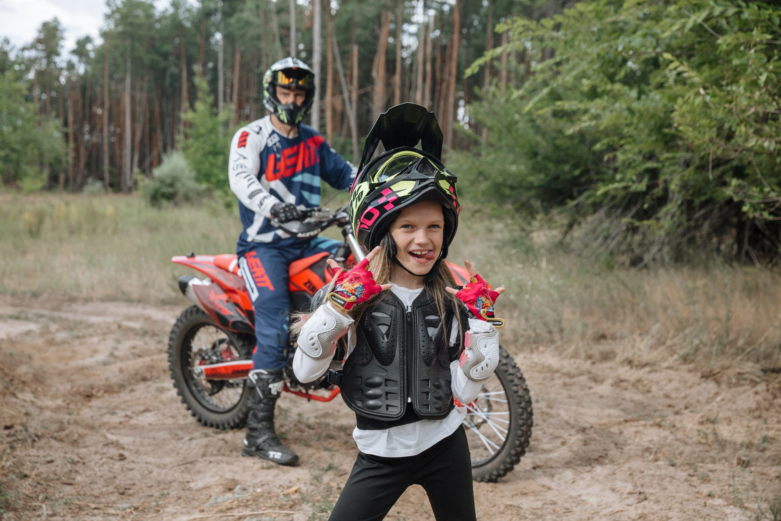 Папа, дочка и два эндуро. Профессиональный фотограф в Волгодонске и Ростове Владимир Казак