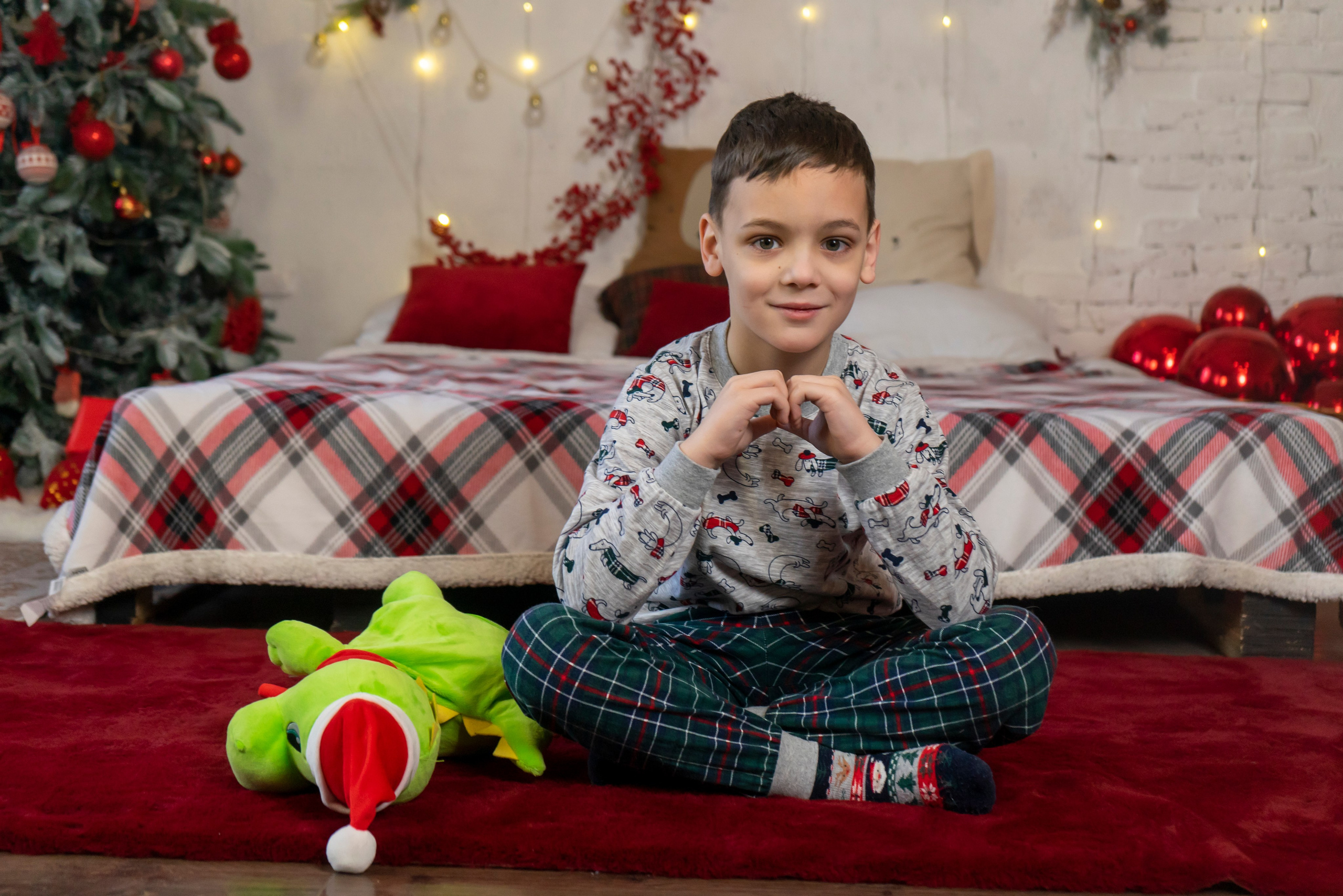 Семейная новогодняя фотосессия. Фотограф в Улан-Удэ. Свадебный фотограф в Улан-Удэ