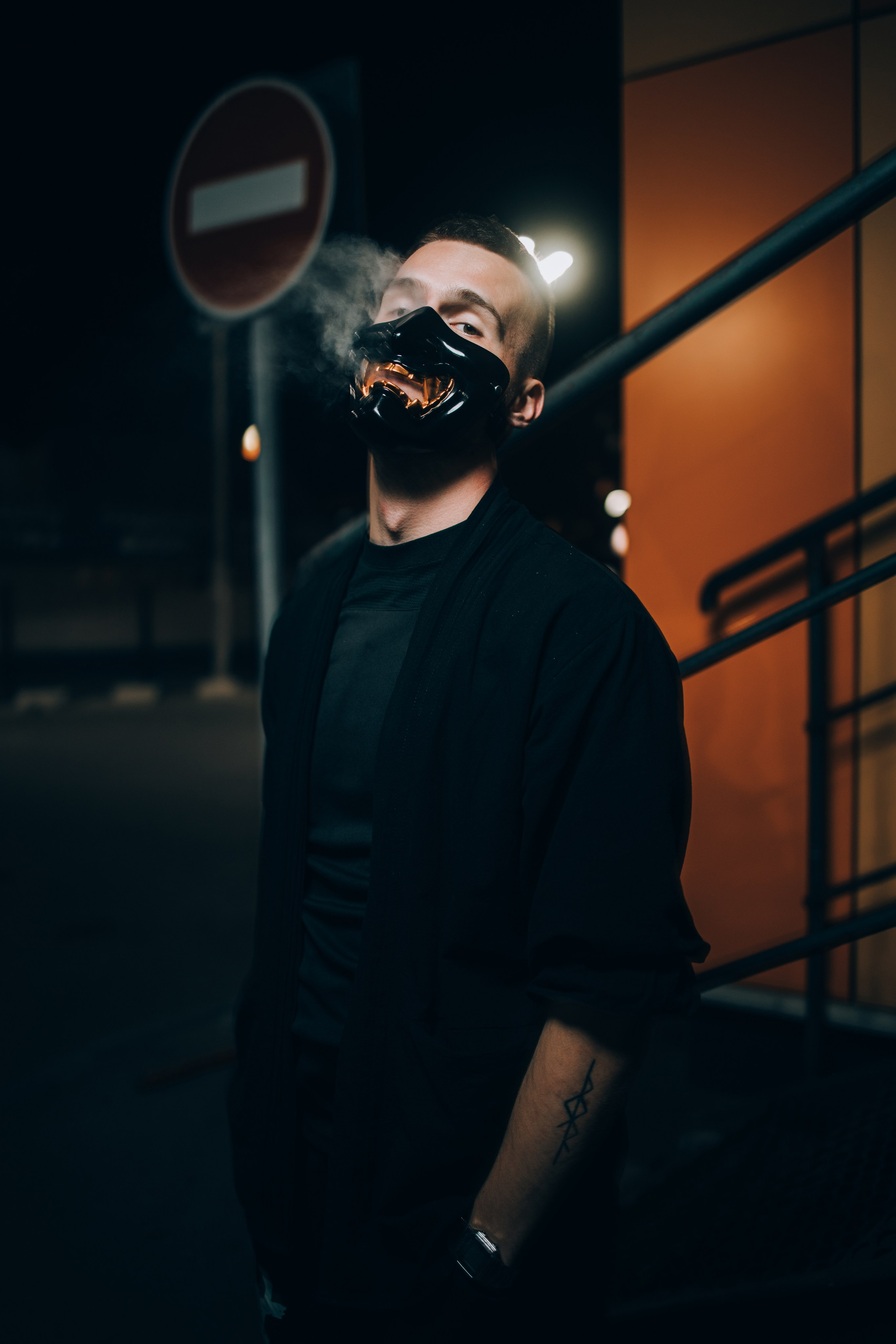 Фотосессия Артёма с его машиной. Выпускные альбомы в Серпухове