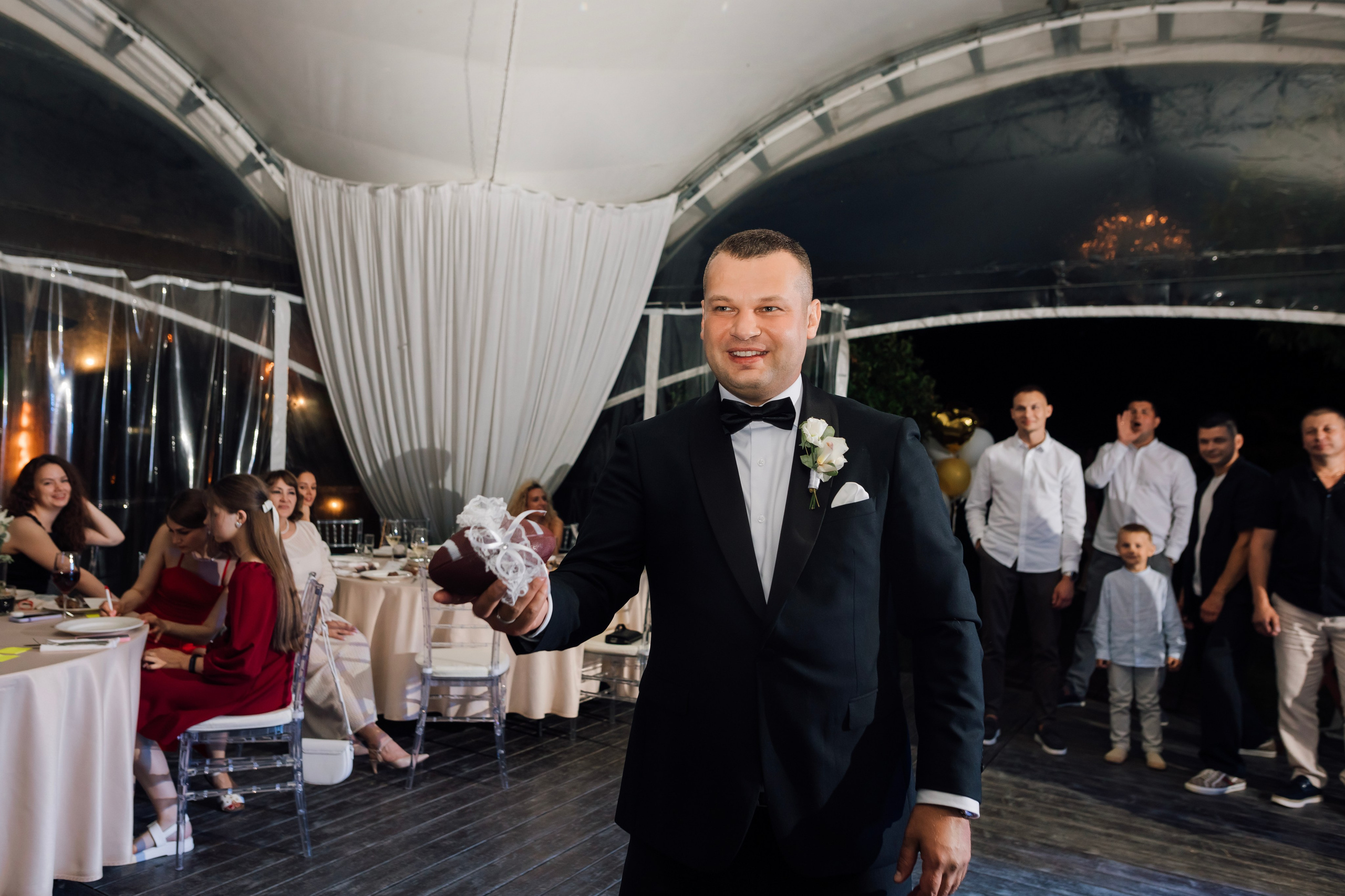 Ольга и Сергей. Свадьба в шатре. Свадебный и семейный фотограф в Москве Евгения Лисина