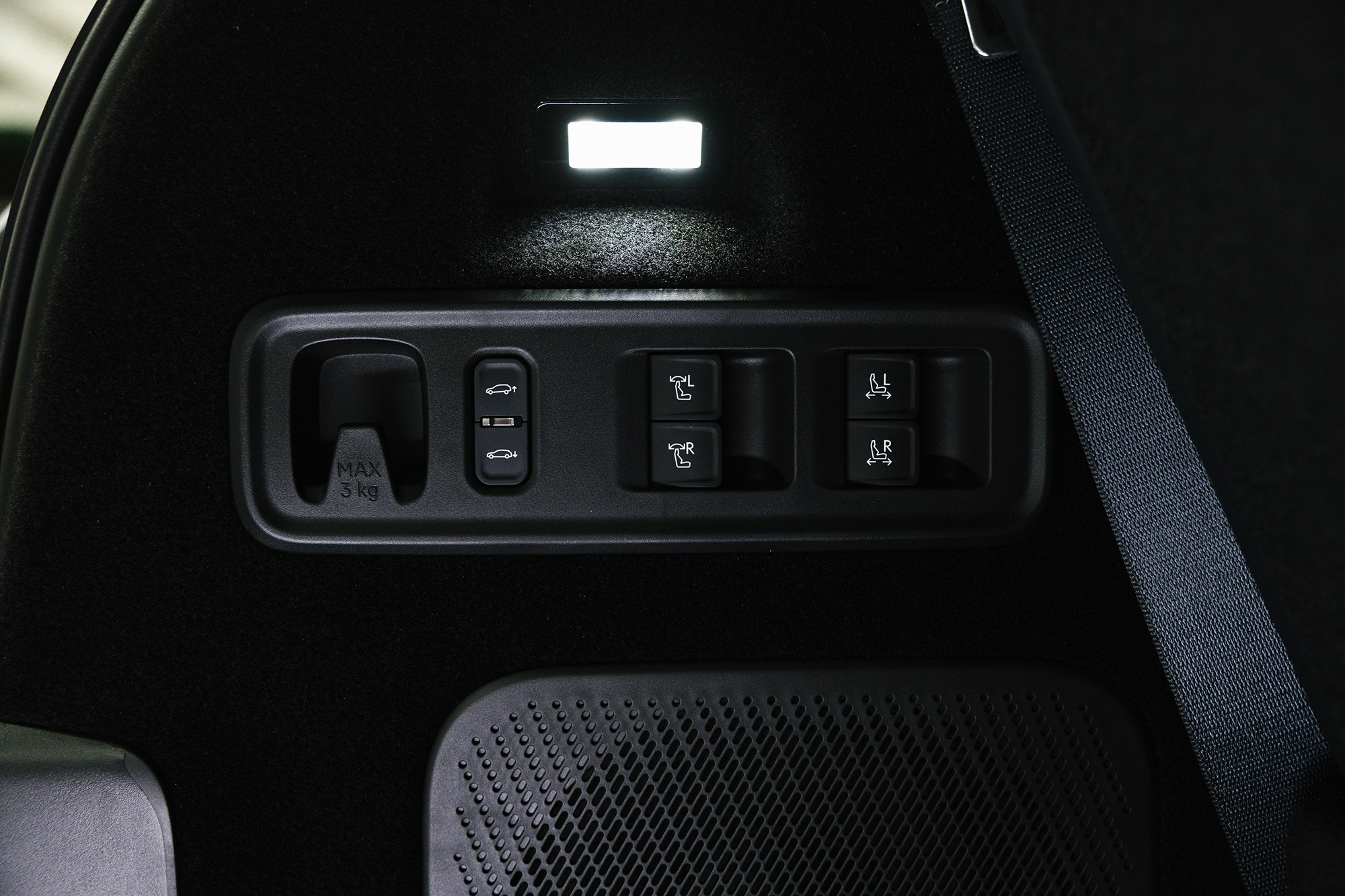 Lynk & Co 900 Ultra 2,0hyb 4WD AT (734 л. с.). Автосалон «Х-Авто»