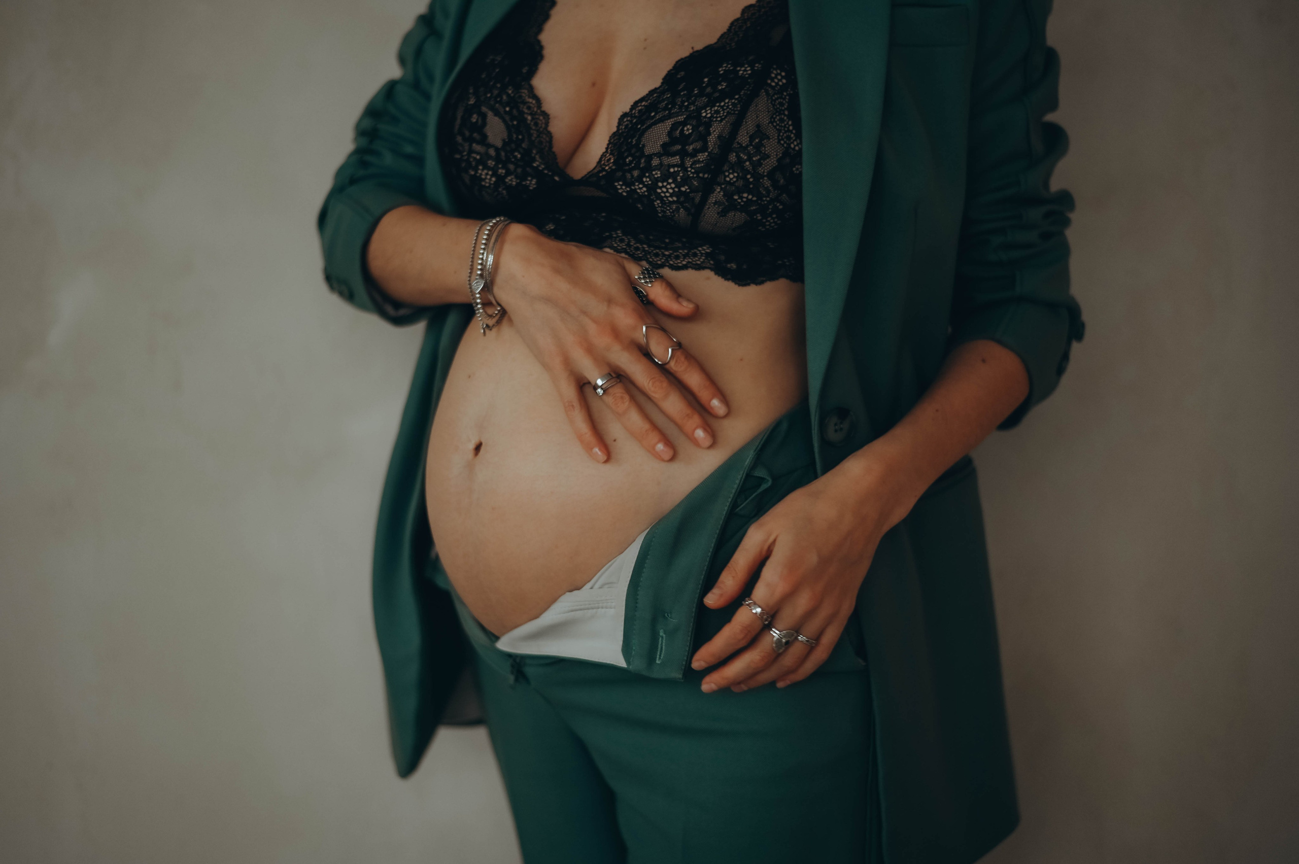 фотосессия беременности беременная фотосессия в студии фотосессия в ожидании