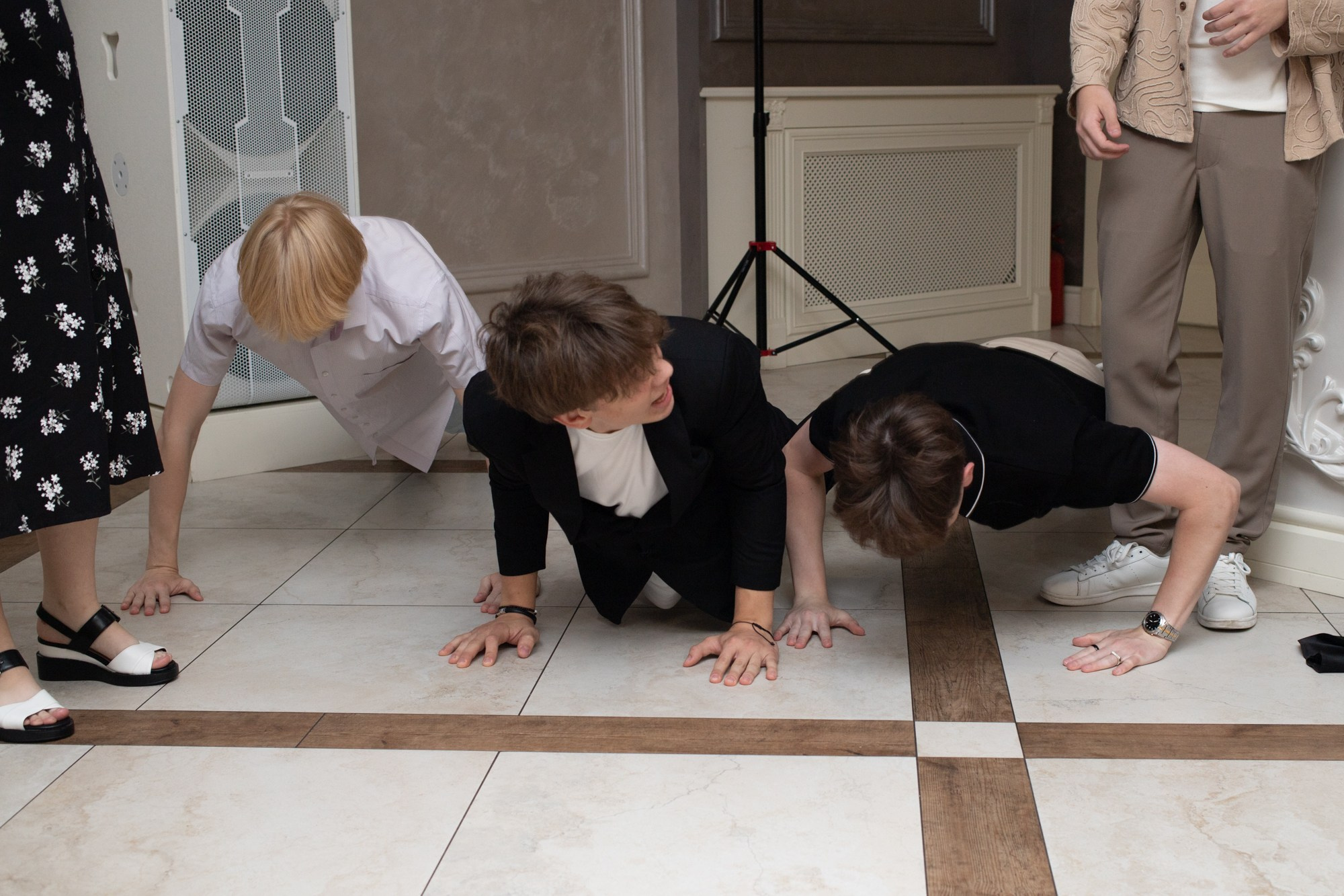 Выпускной 9-й класс. Репортажный, промышленный и маркетплейс-фотограф Дмитрий Чернат