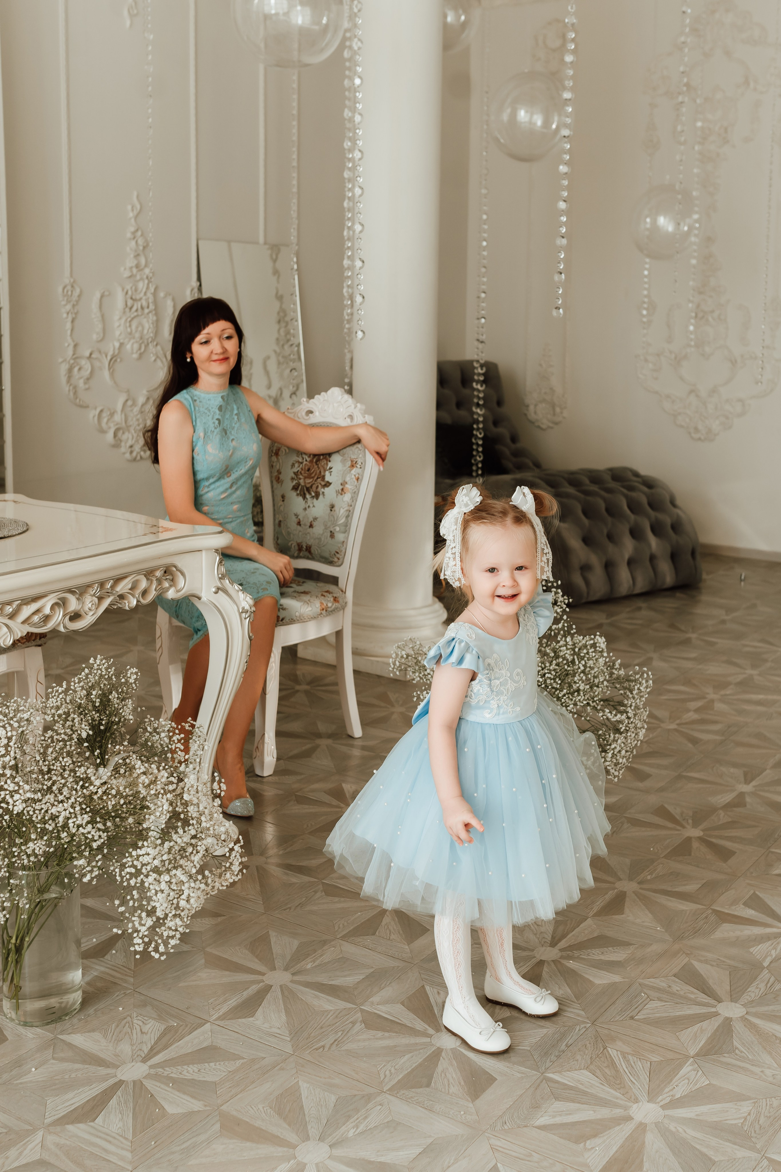 Фотосъемка мамы с дочкой. Фотограф Ким Наталья в Красноярске