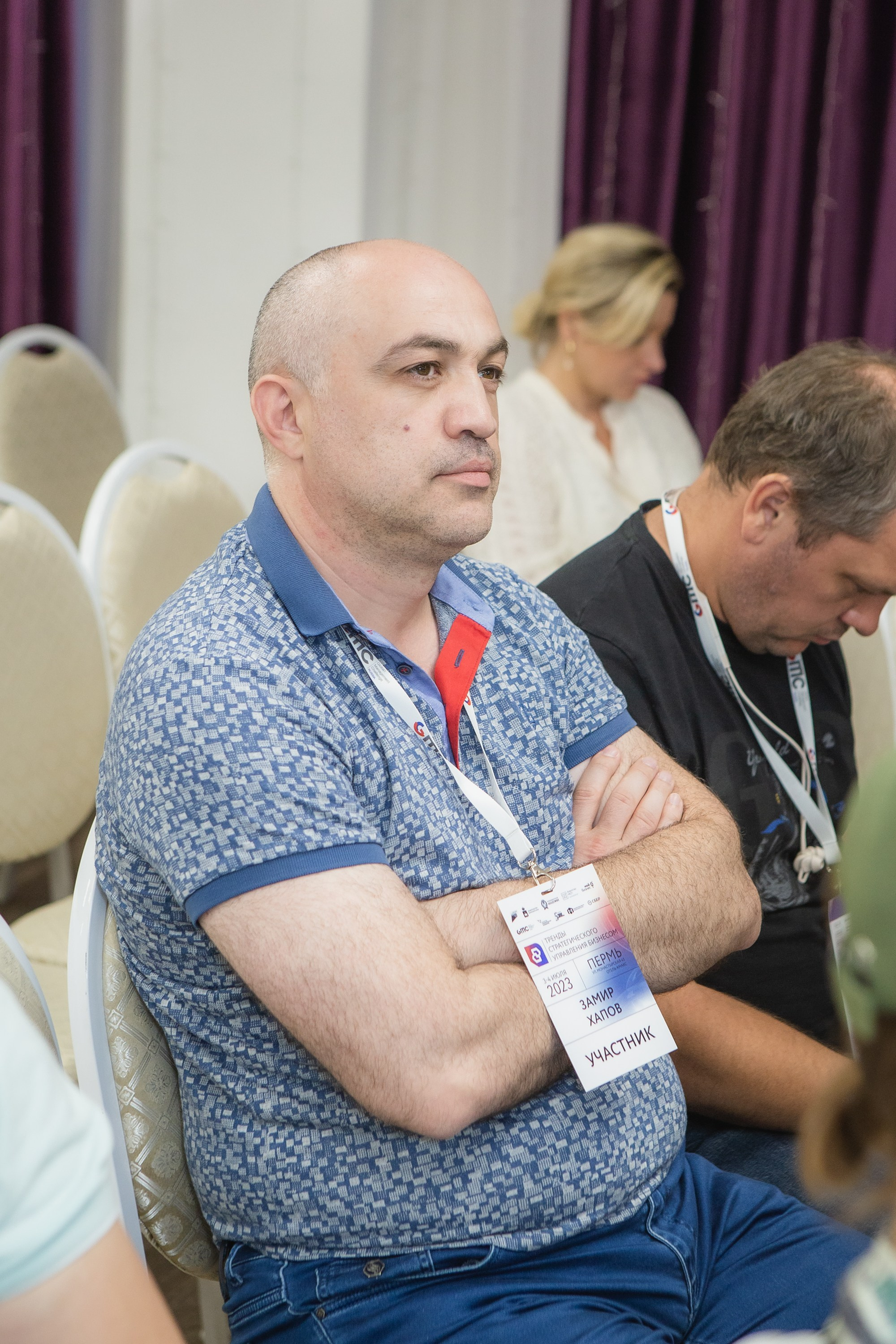 Репортаж с конференции GMC в Перми – фотографии. Репортажный фотограф в Перми Денис Голдобин