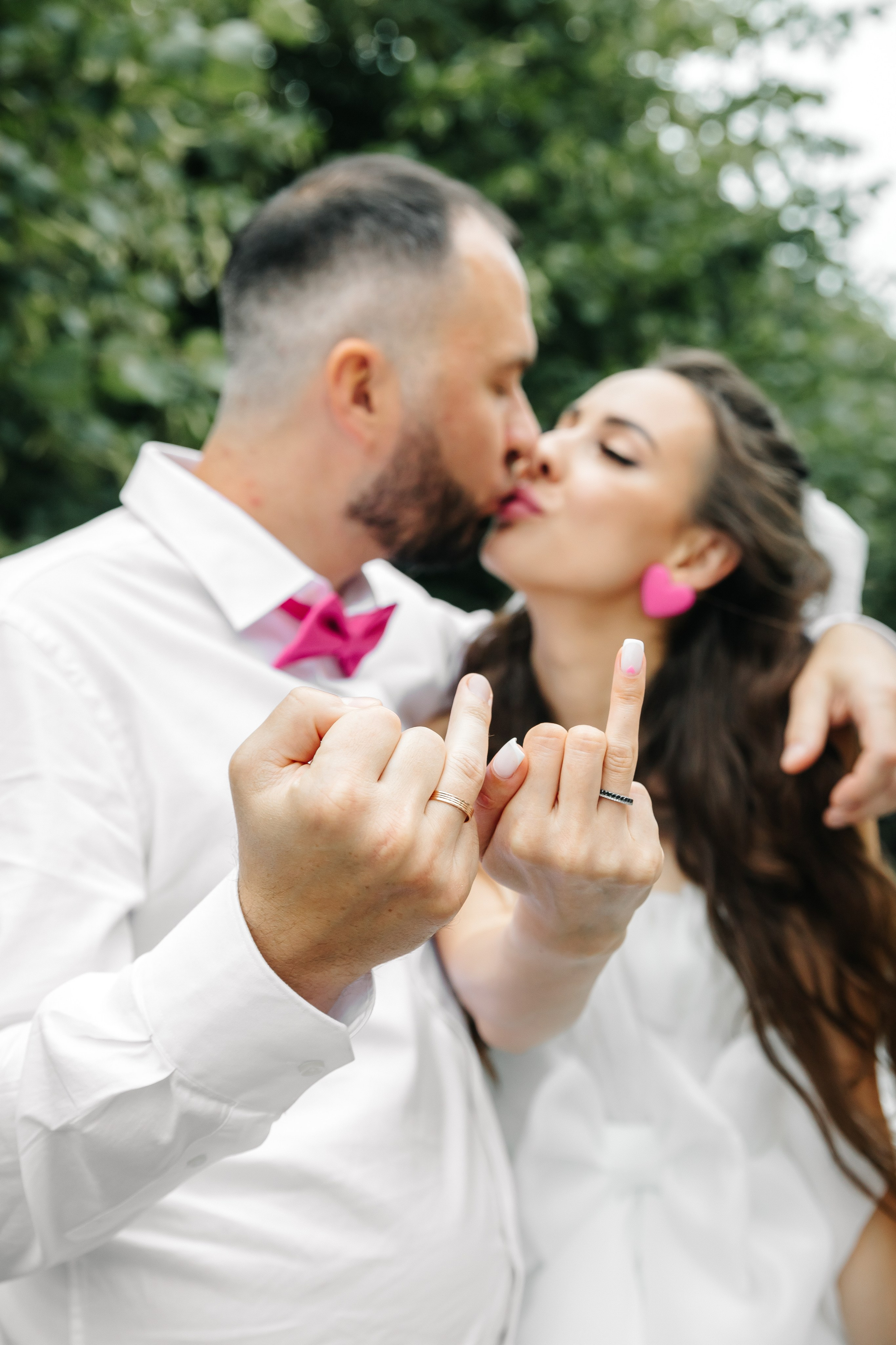 ДВОРЕЦ № 2 | Июль, кабриолет, академия Штиглица. Свадебный фотограф в Санкт-Петербурге Полина Корзухина