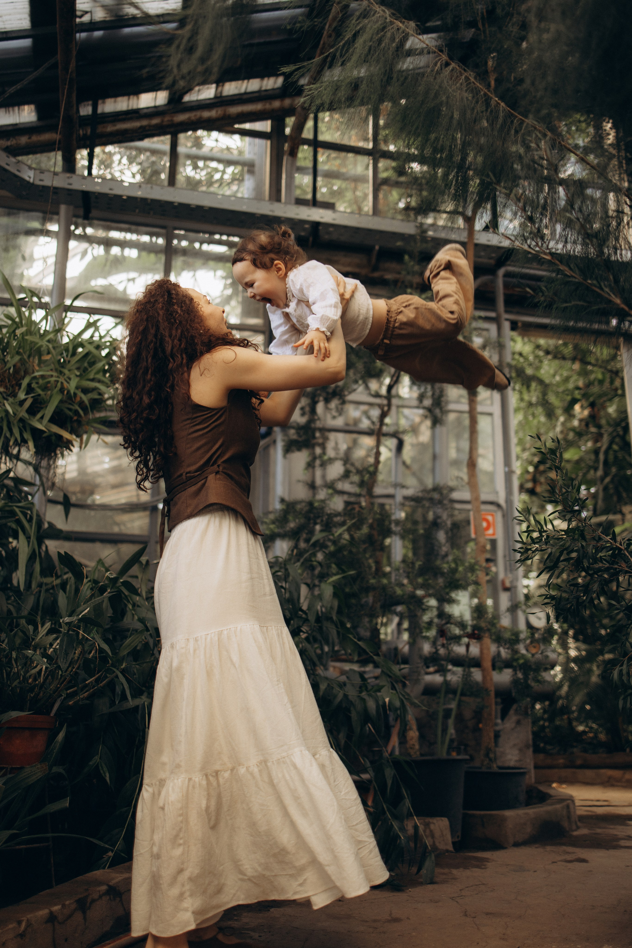 Прогулка по оранжерее. Семейный фотограф в Москве Ксения Аганина