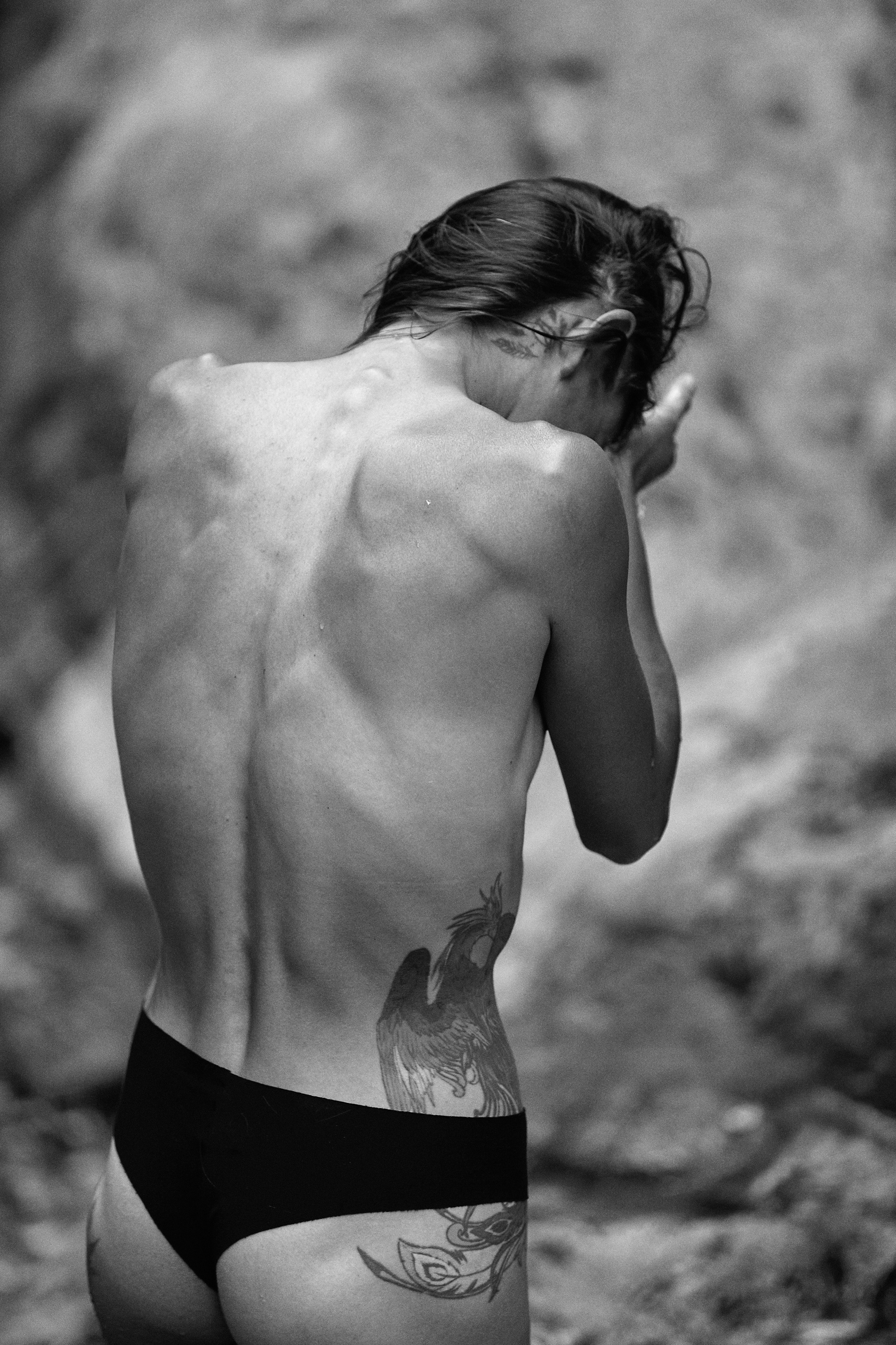 Фотосессия у водопада в горах Кабардино-Балкарии. Фотограф Продюсер в горах КБР / Москва  Нальчик Горы