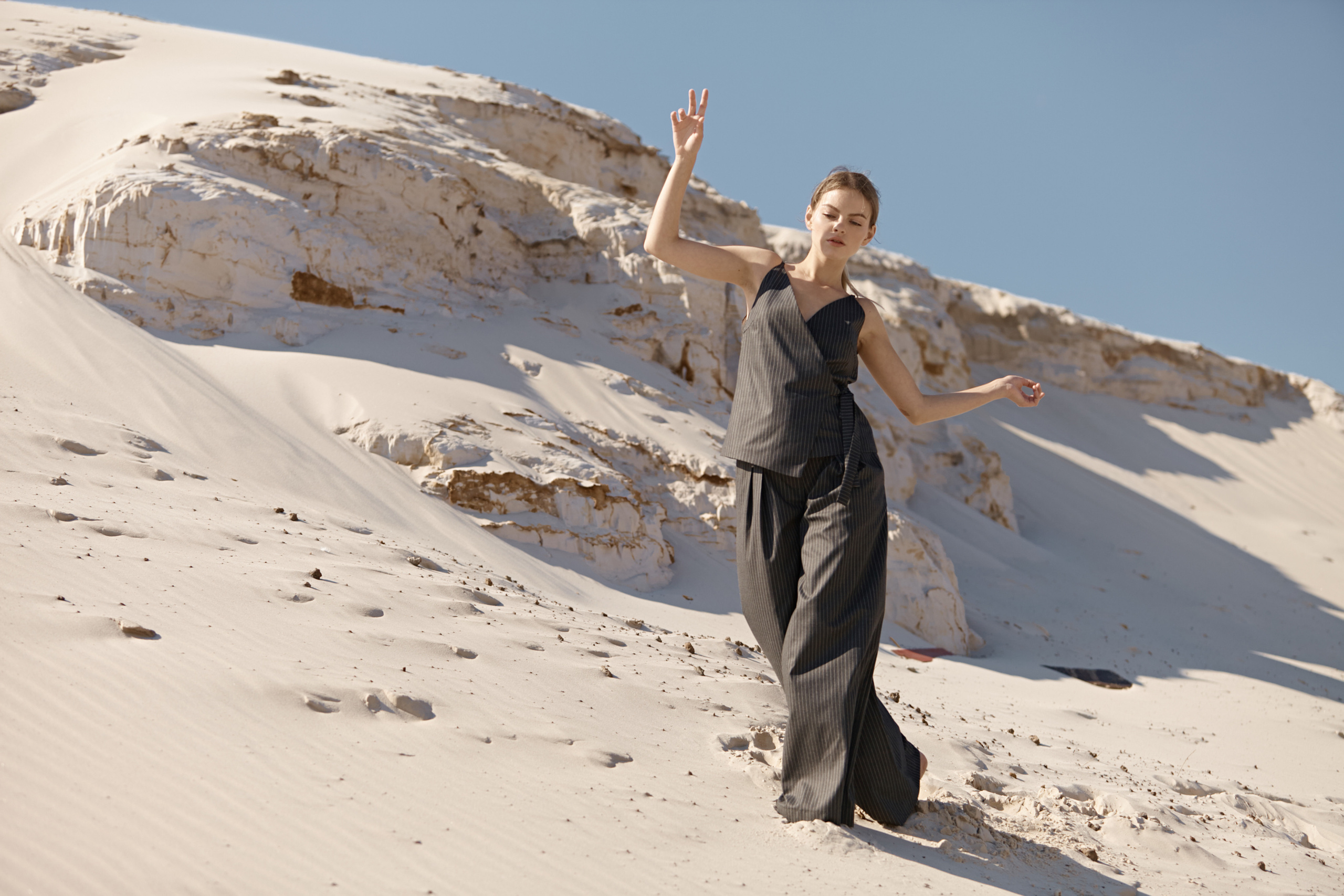 Съемка лукбука для бренда одежды. Фотограф Продюсер в горах КБР / Москва  Нальчик Горы