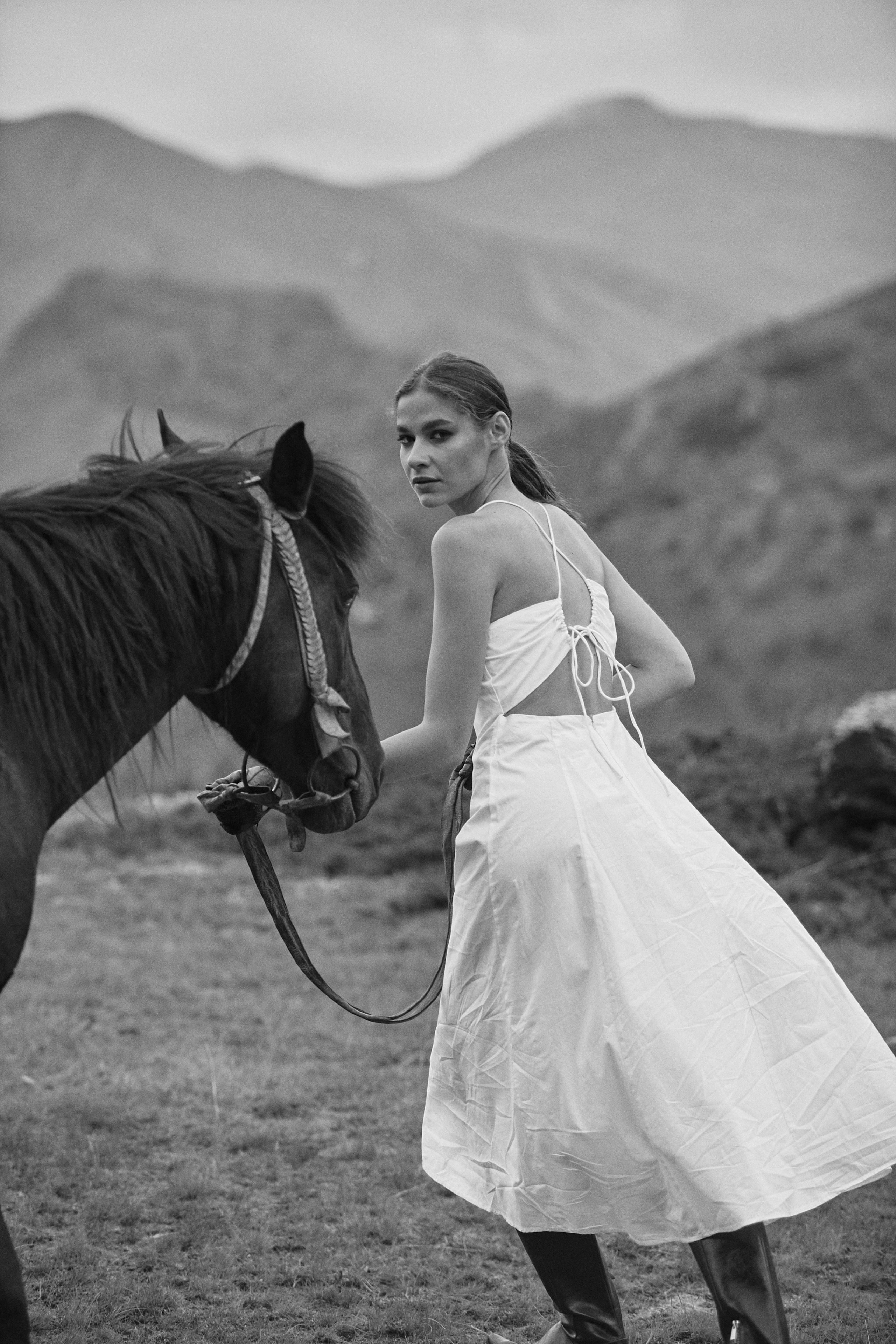 Фотосессия с лошадью в горах  Кабардино-Балкарии. Фотограф Продюсер в горах КБР / Москва  Нальчик Горы