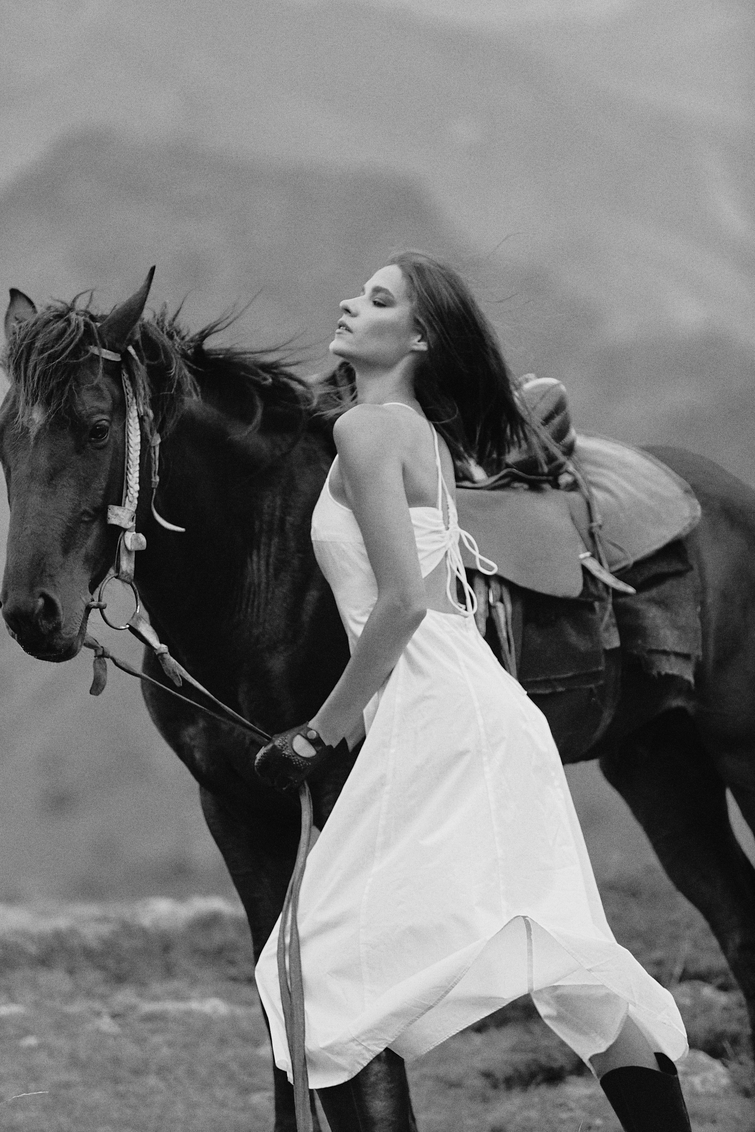 Фотосессия с лошадью в горах  Кабардино-Балкарии. Фотограф Продюсер в горах КБР / Москва  Нальчик Горы